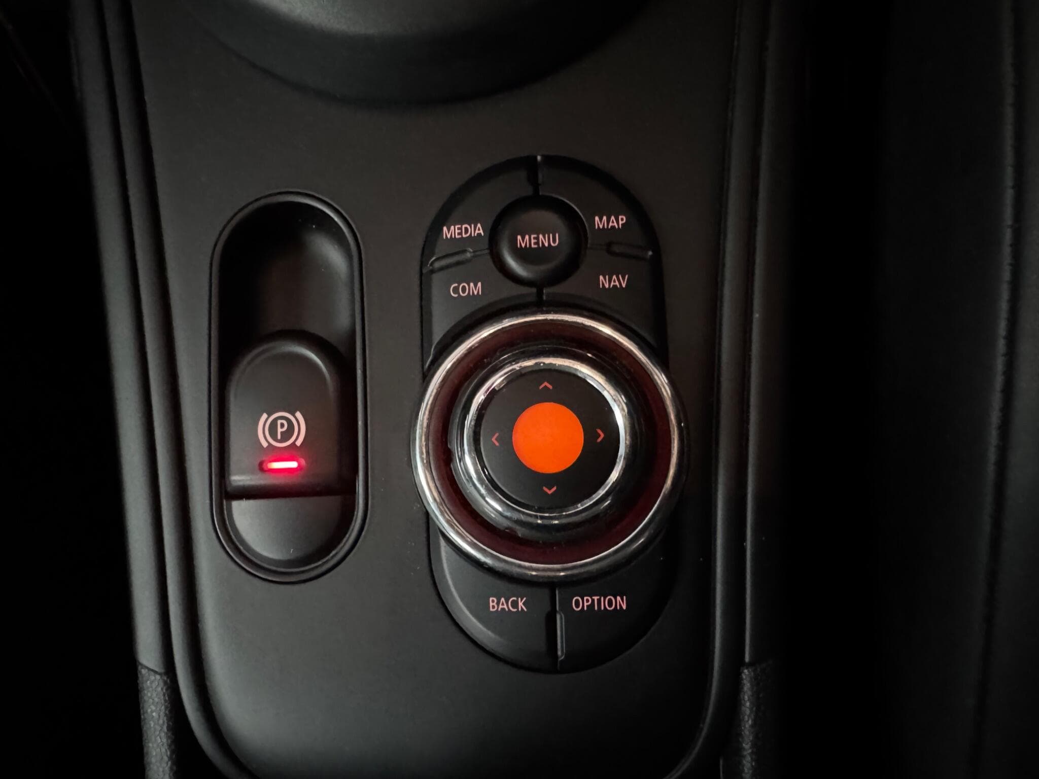 2018 MINI Countryman - Thumbnail 21