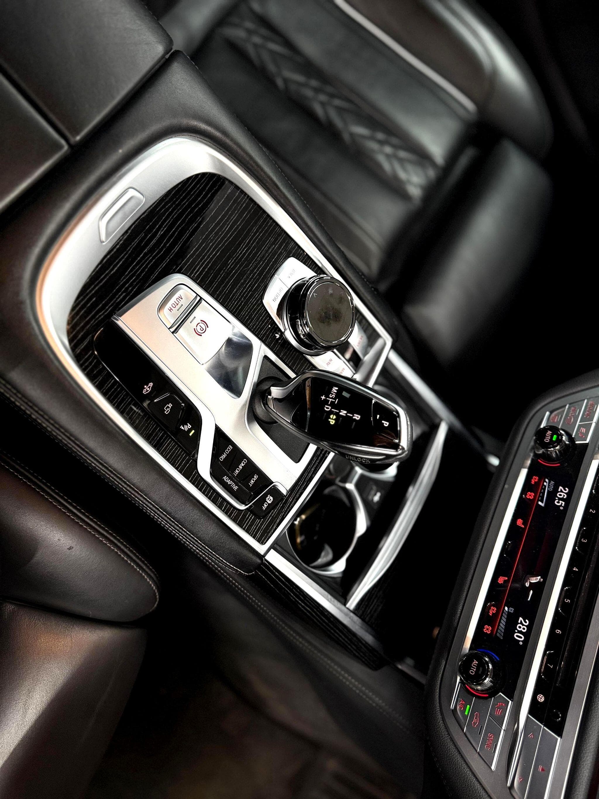 2019 BMW 7 Series - Thumbnail 40