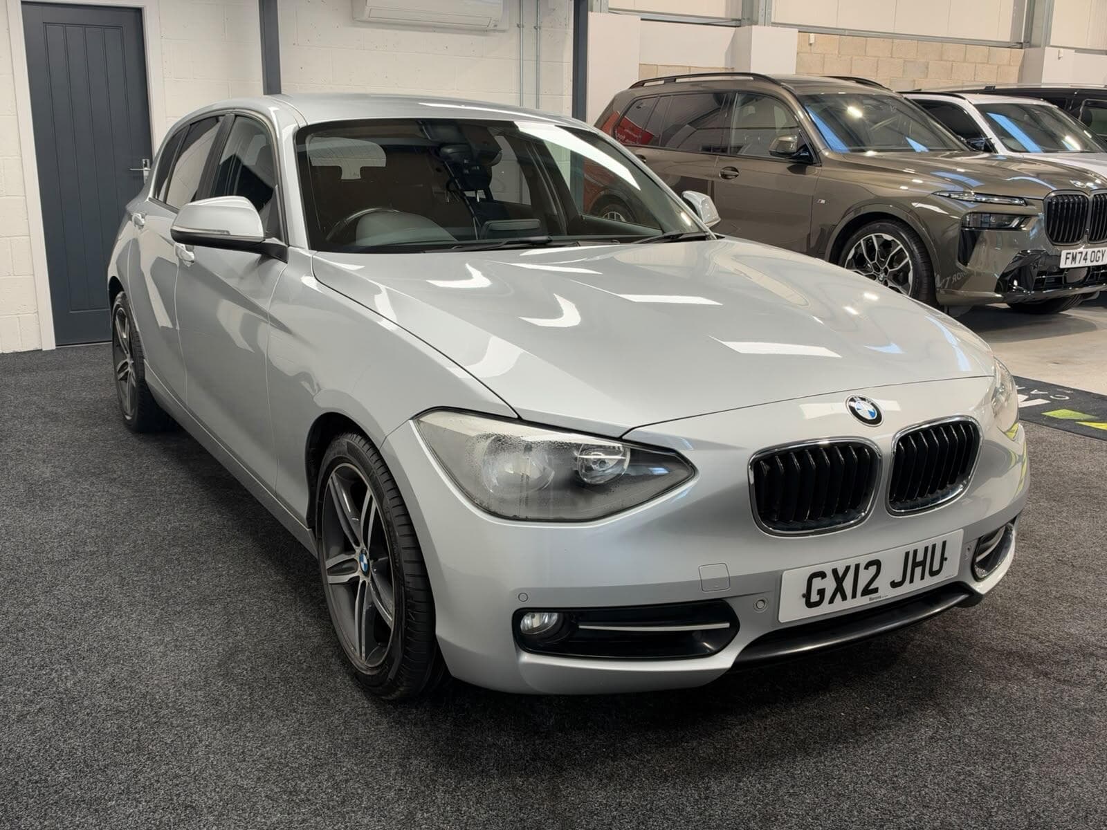 2012 BMW 1 Series - Thumbnail 2
