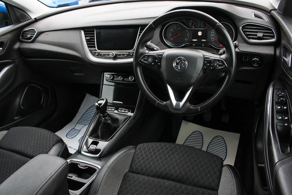 2019 Vauxhall Grandland X - Thumbnail 16