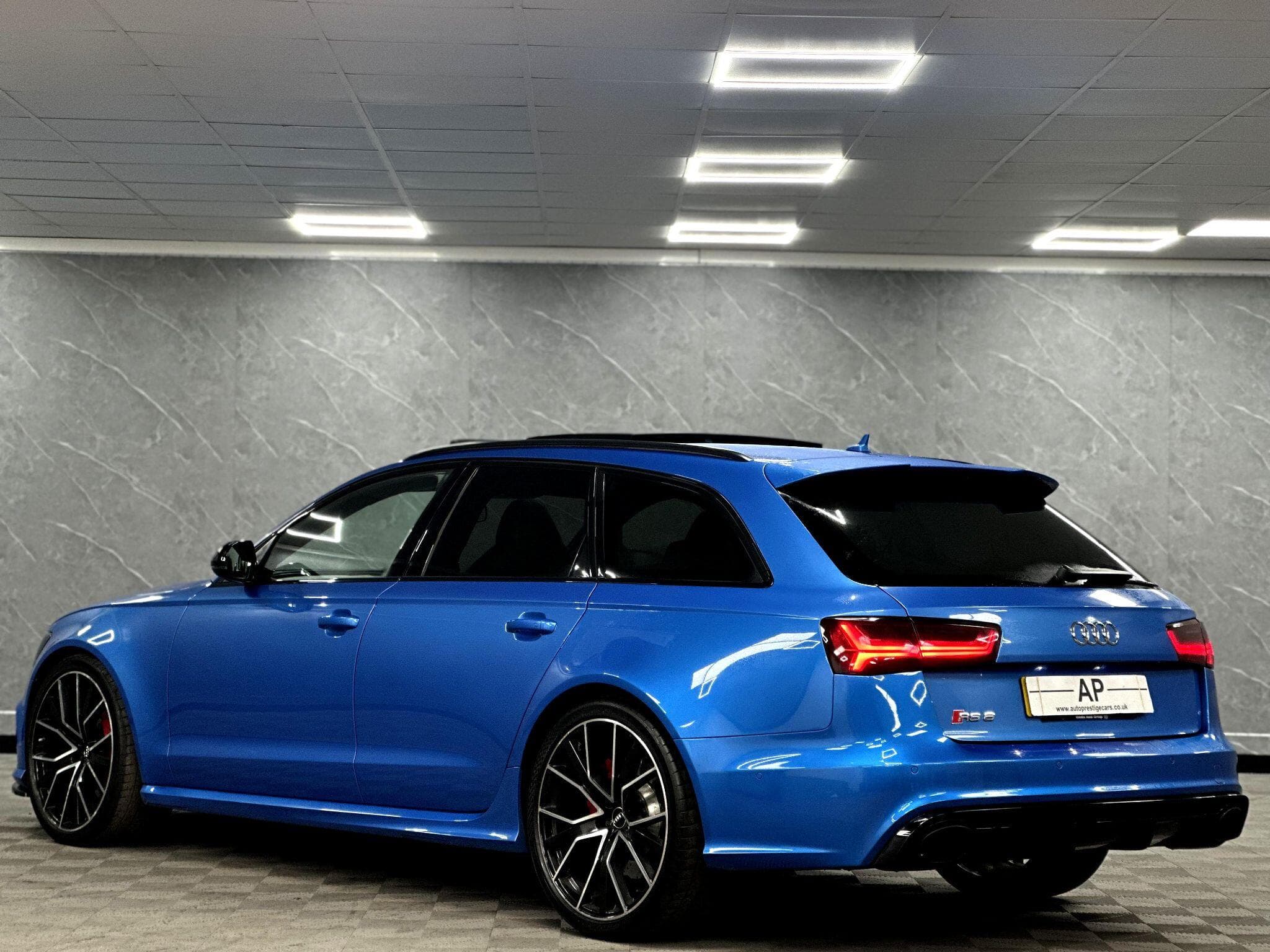 2017 Audi RS6 Avant - Thumbnail 21