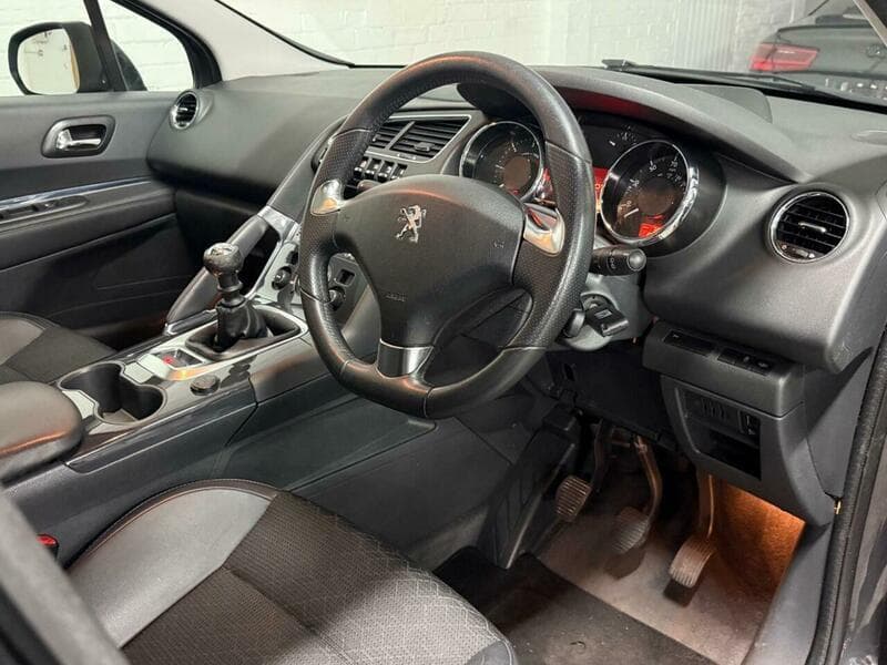 2015 Peugeot 3008 - Thumbnail 24
