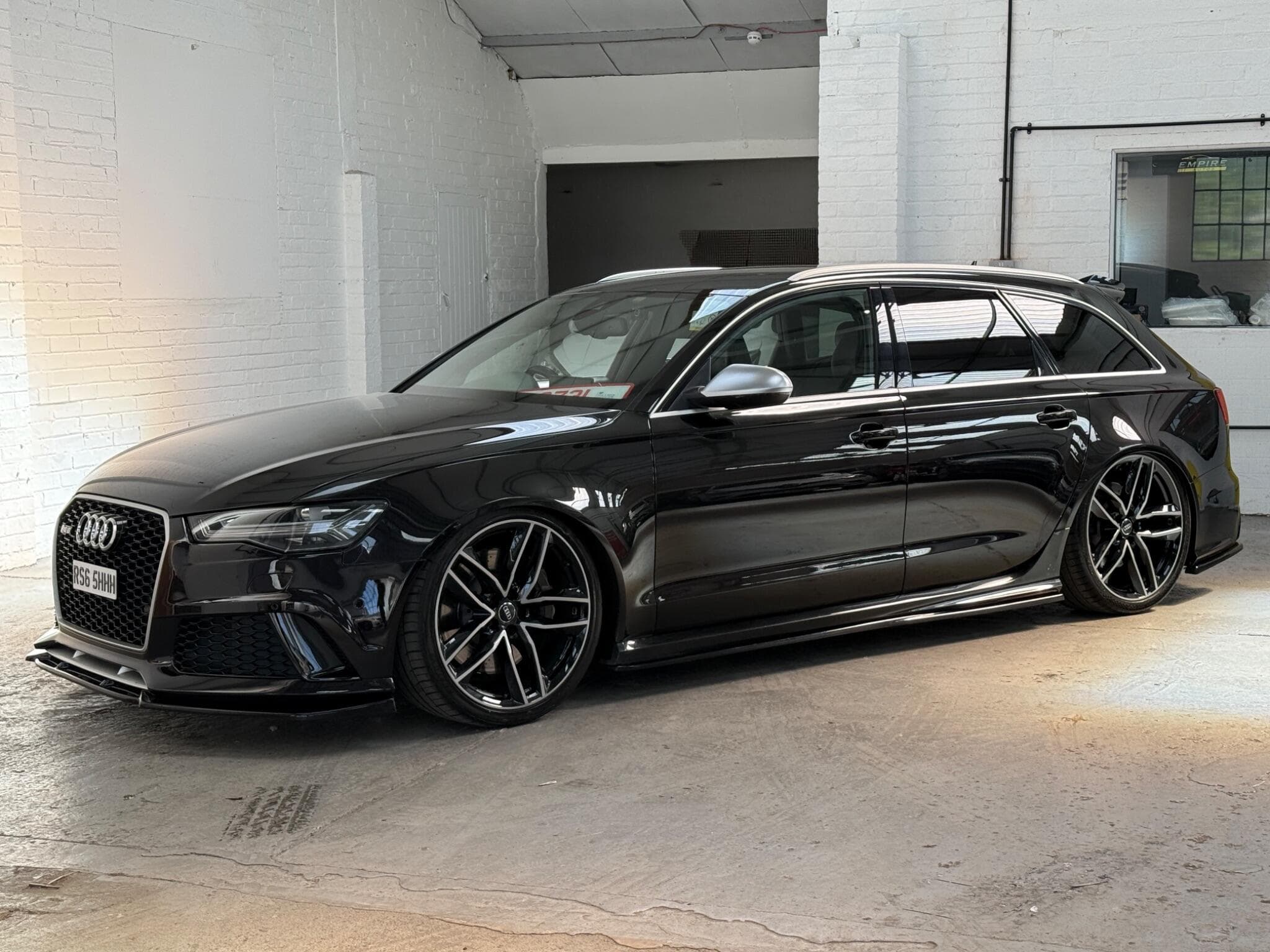 2017 Audi RS6 Avant - Thumbnail 5