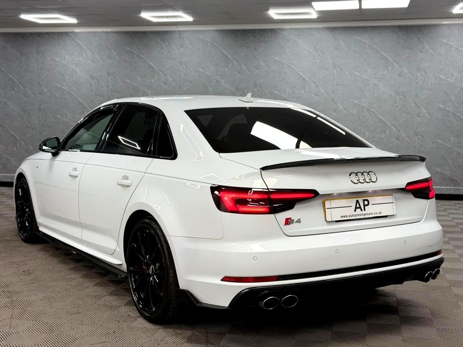 2017 Audi S4 - Thumbnail 20