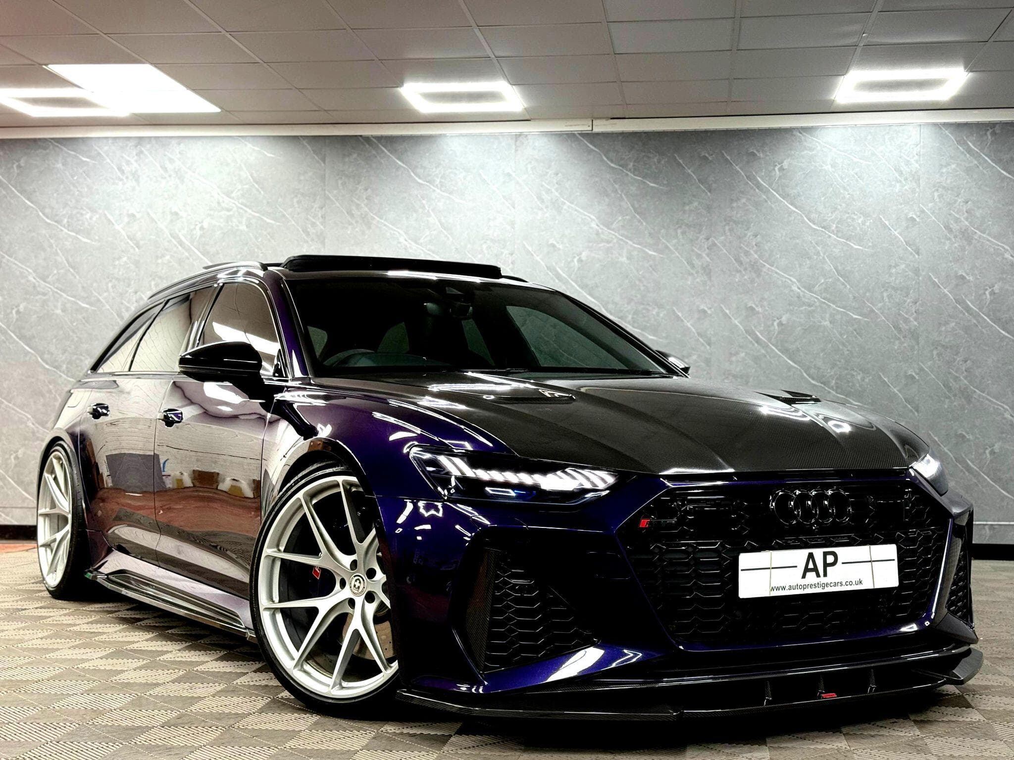 2020 Audi RS6 Avant - Thumbnail 2