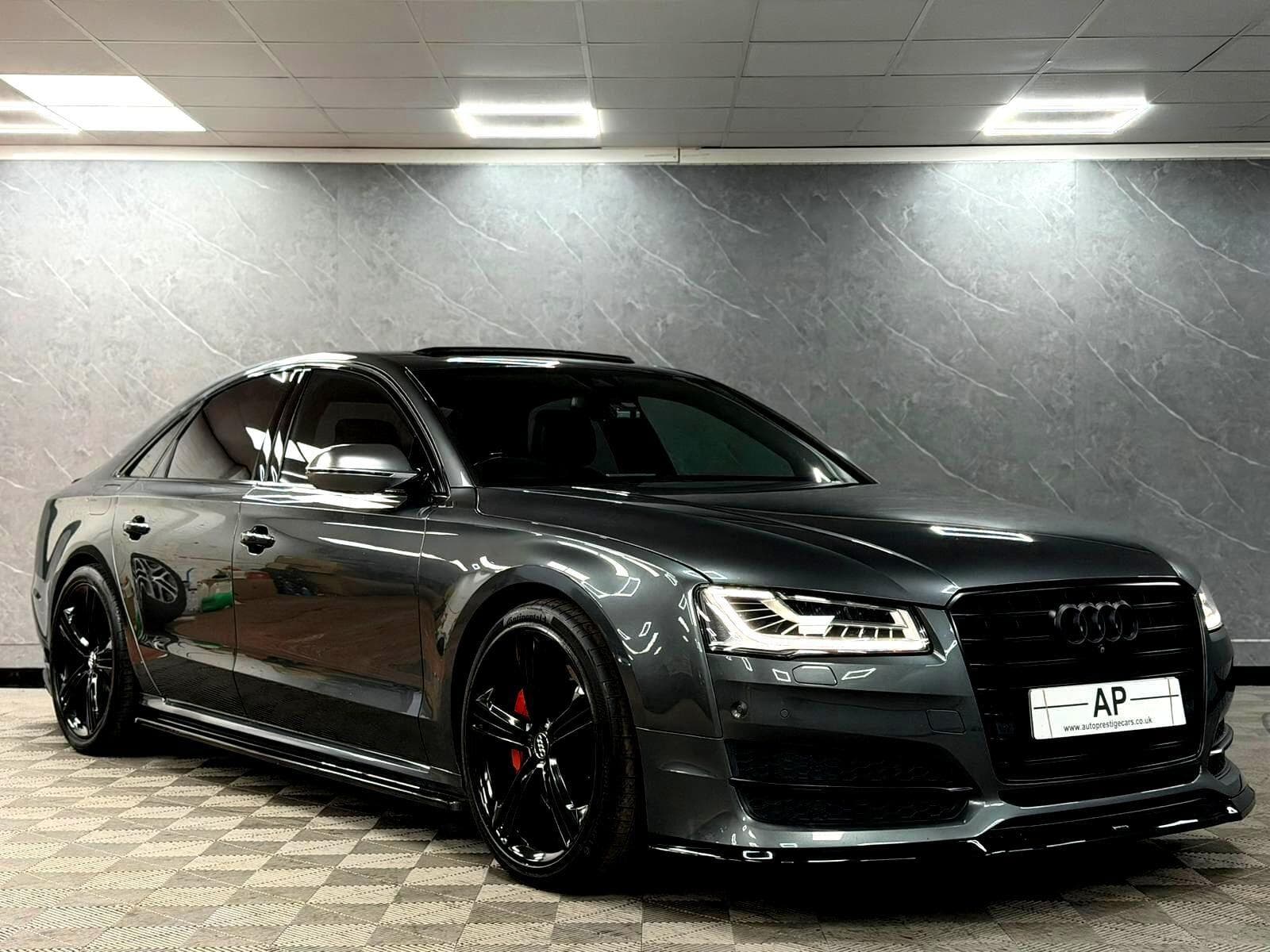 2015 Audi S8 - Thumbnail 7