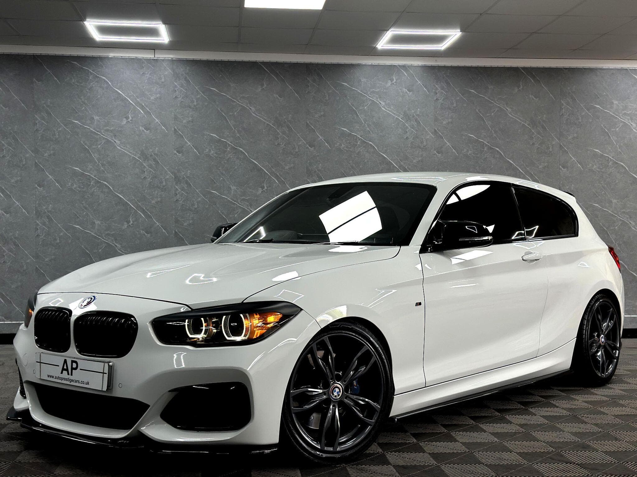 2018 BMW 1 Series - Thumbnail 7