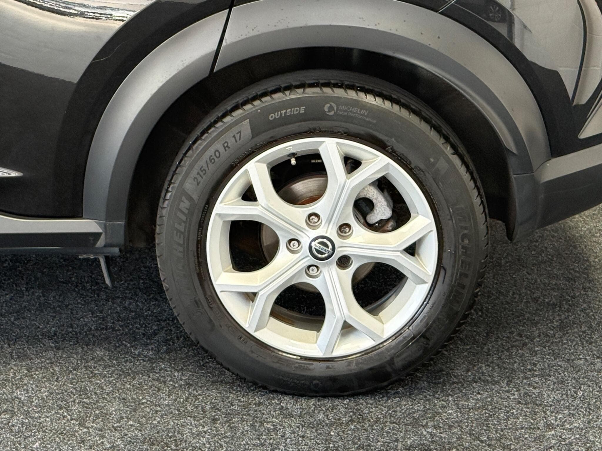 2020 Nissan Juke - Thumbnail 32