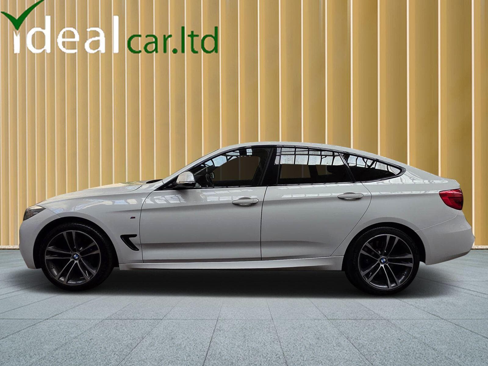 2017 BMW 3 Series Gran Turismo - 3