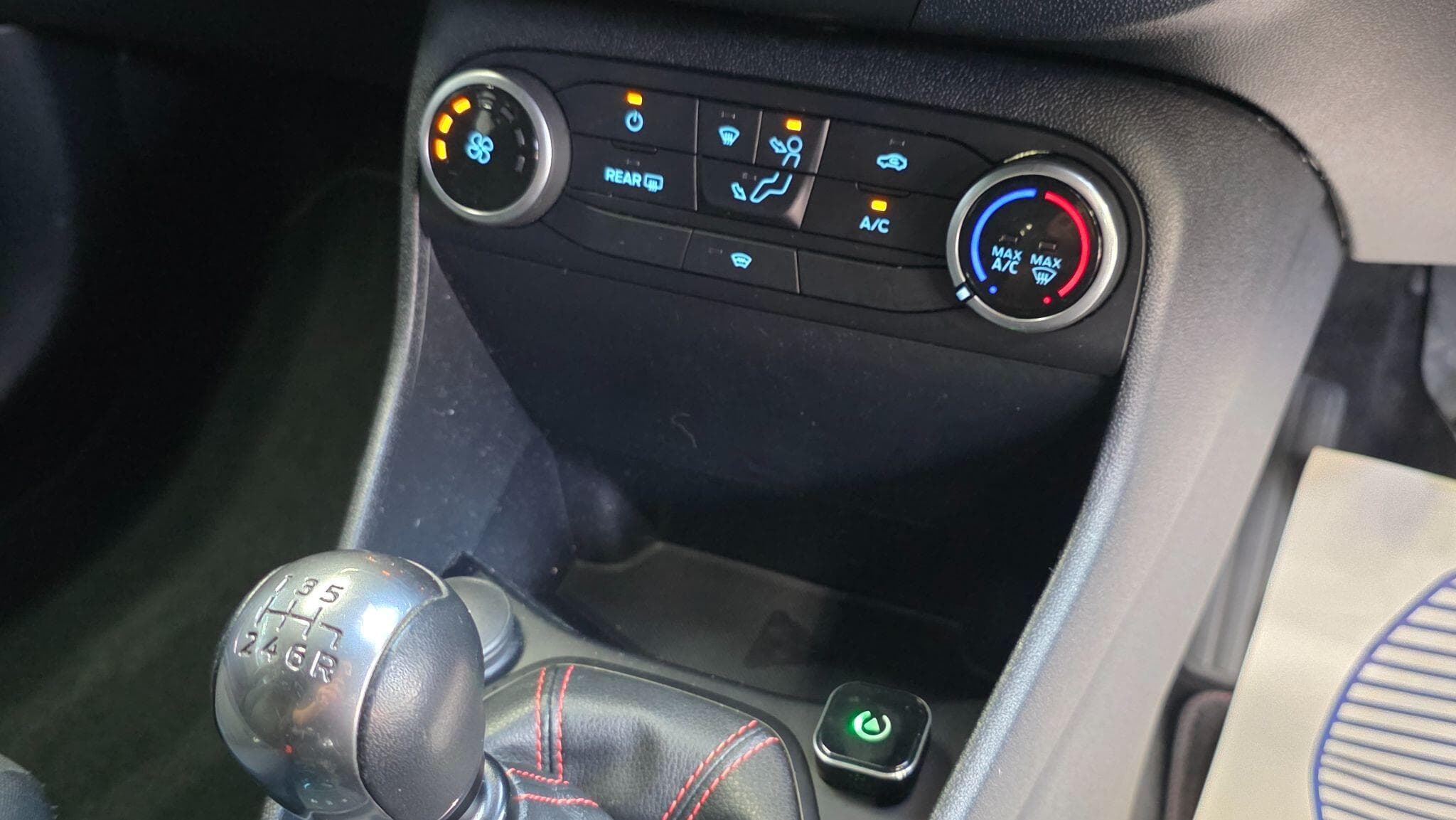 2021 Ford Fiesta - Thumbnail 10