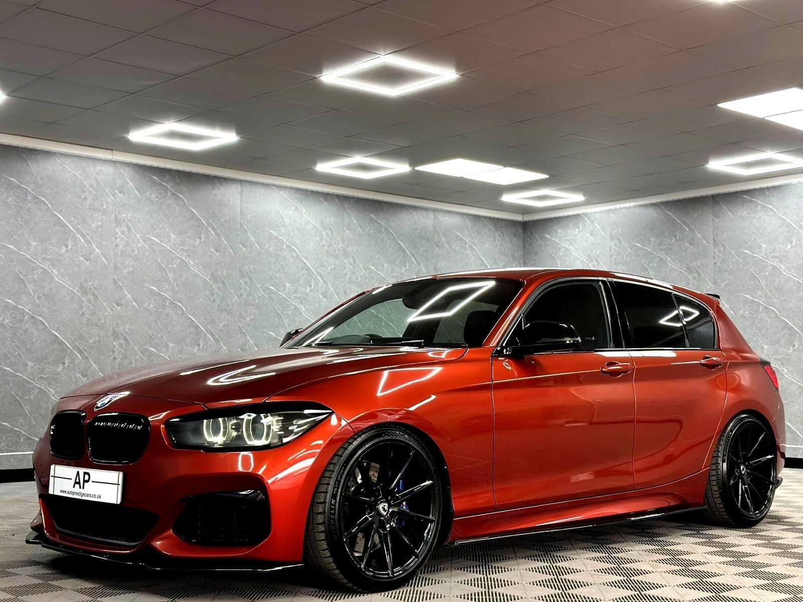 2017 BMW 1 Series - Thumbnail 6