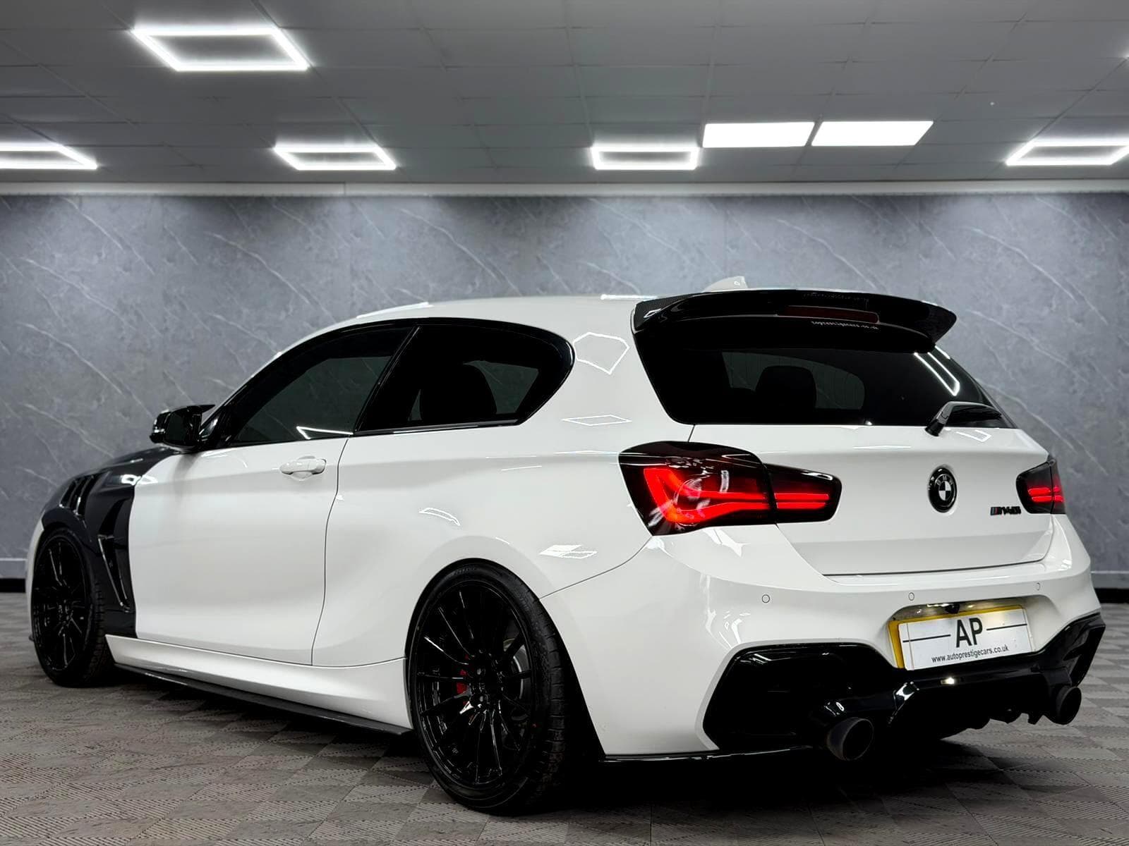 2019 BMW 1 Series - Thumbnail 14