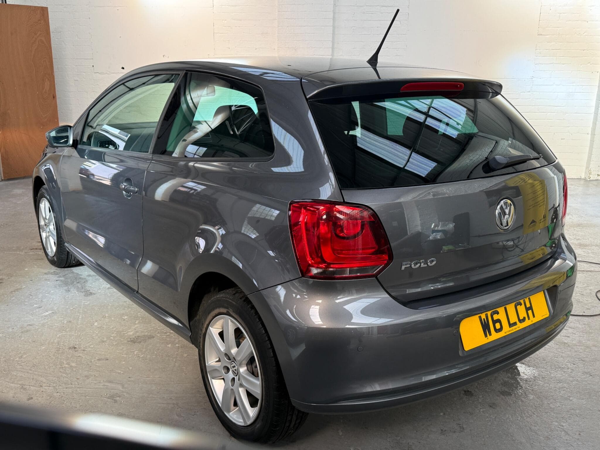 2013 Volkswagen Polo - Thumbnail 19