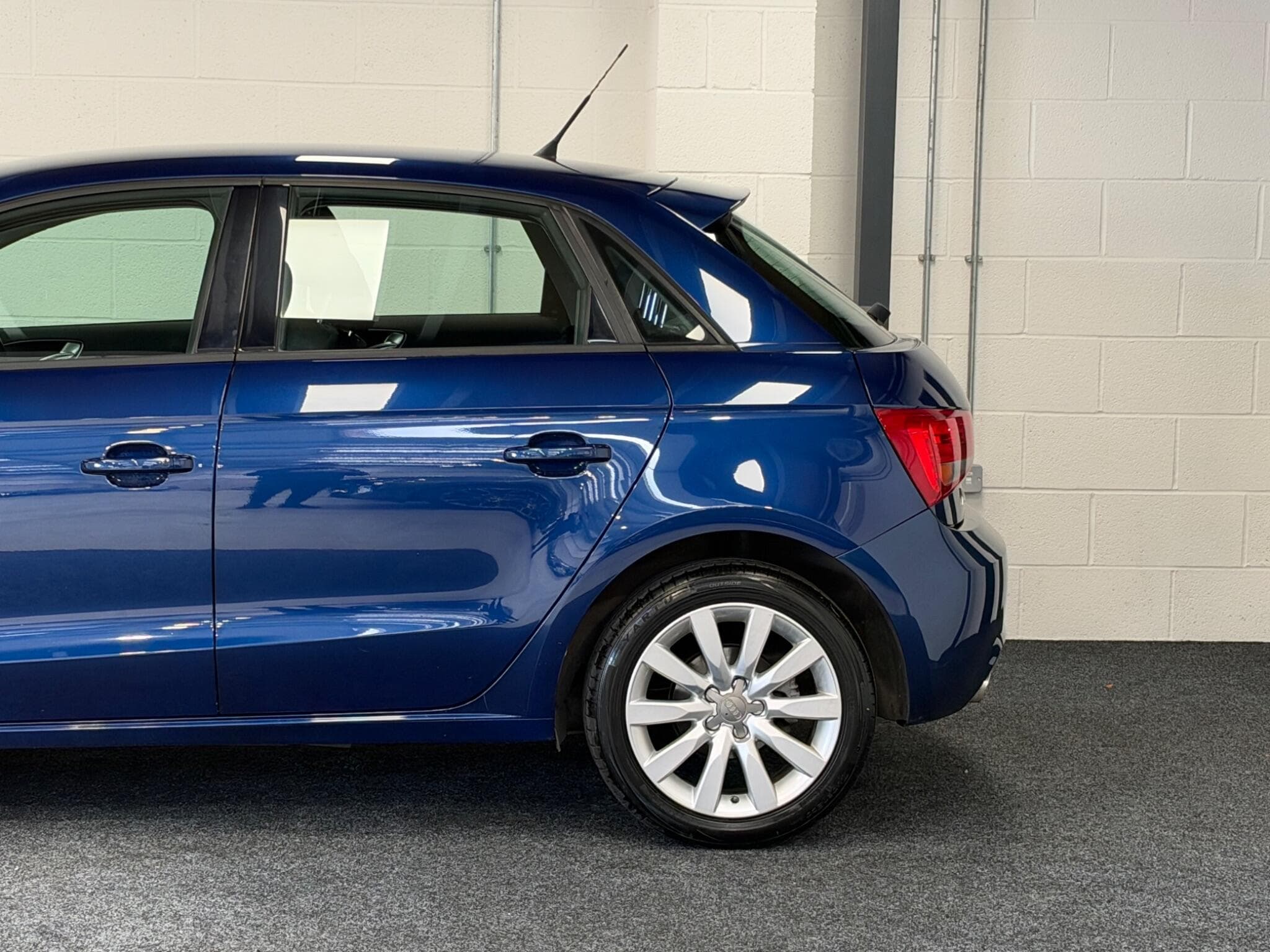 2014 Audi A1 - Thumbnail 24