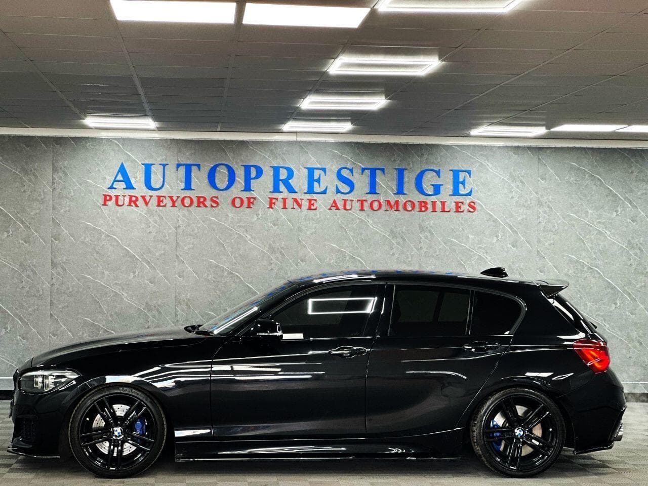 2017 BMW 1 Series - Thumbnail 7