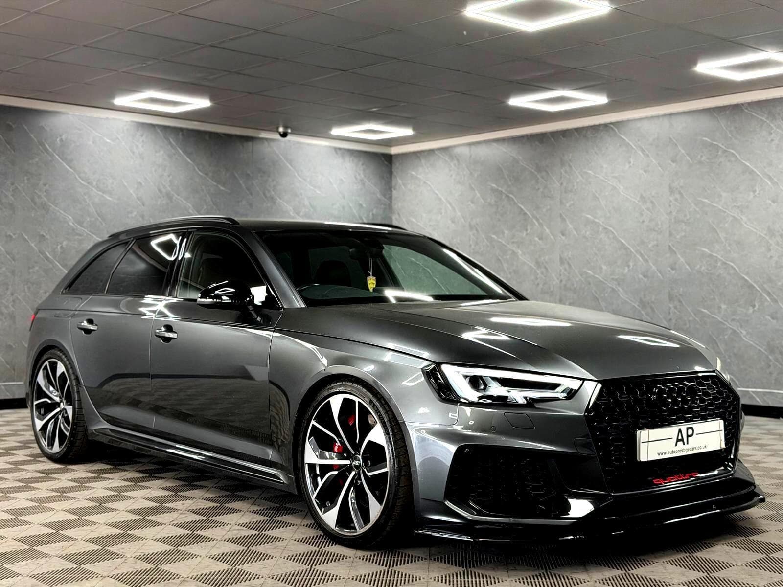 2018 Audi RS4 Avant - Thumbnail 32