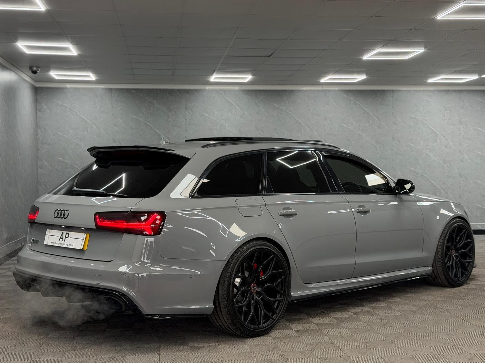 2016 Audi RS6 Avant - Thumbnail 47