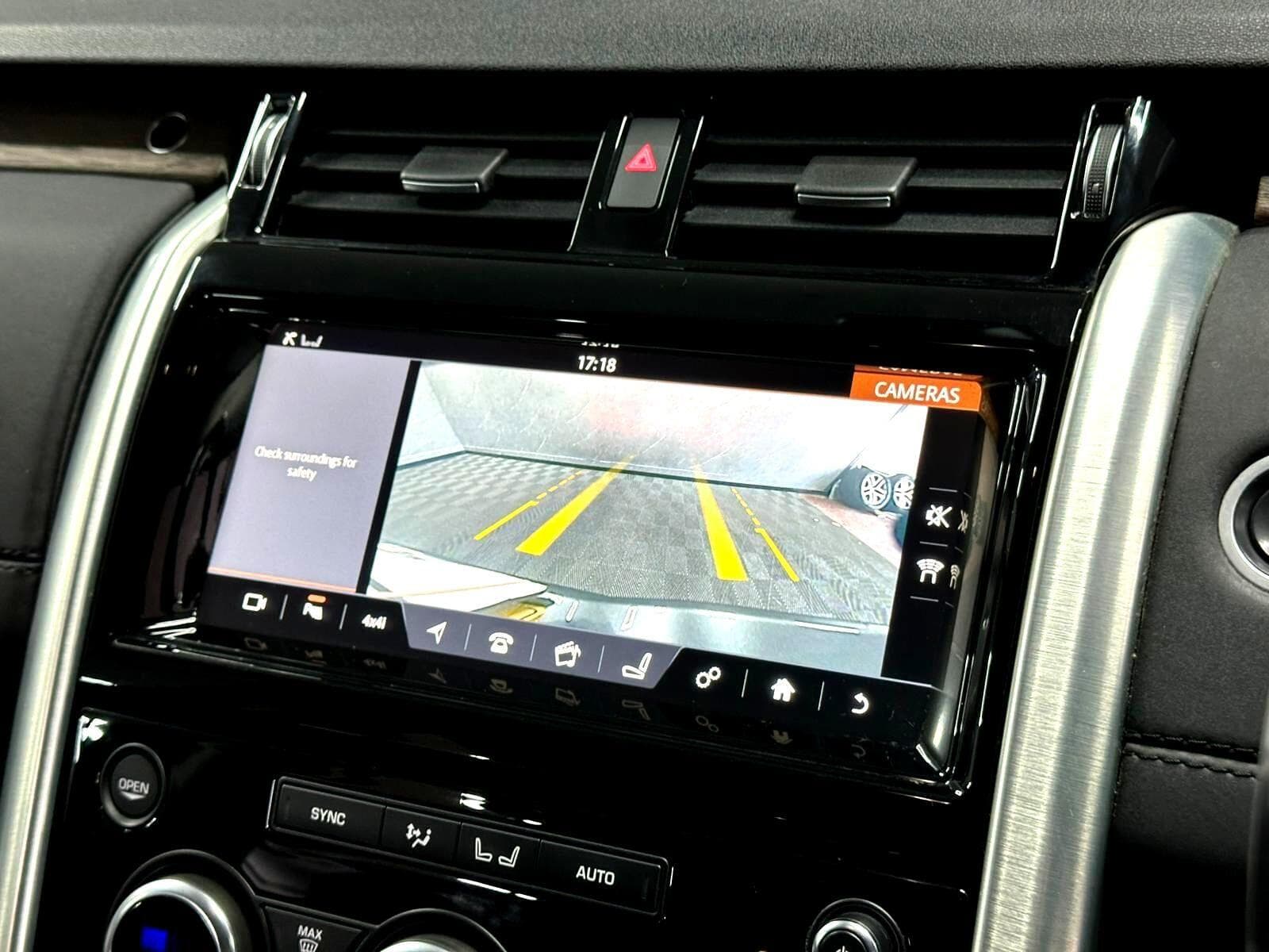 2017 Land Rover Discovery - Thumbnail 41