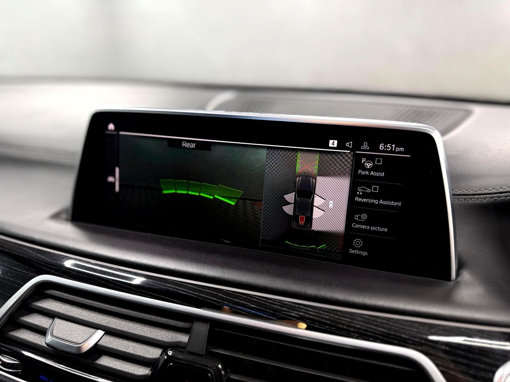 2019 BMW 7 Series - Thumbnail 43