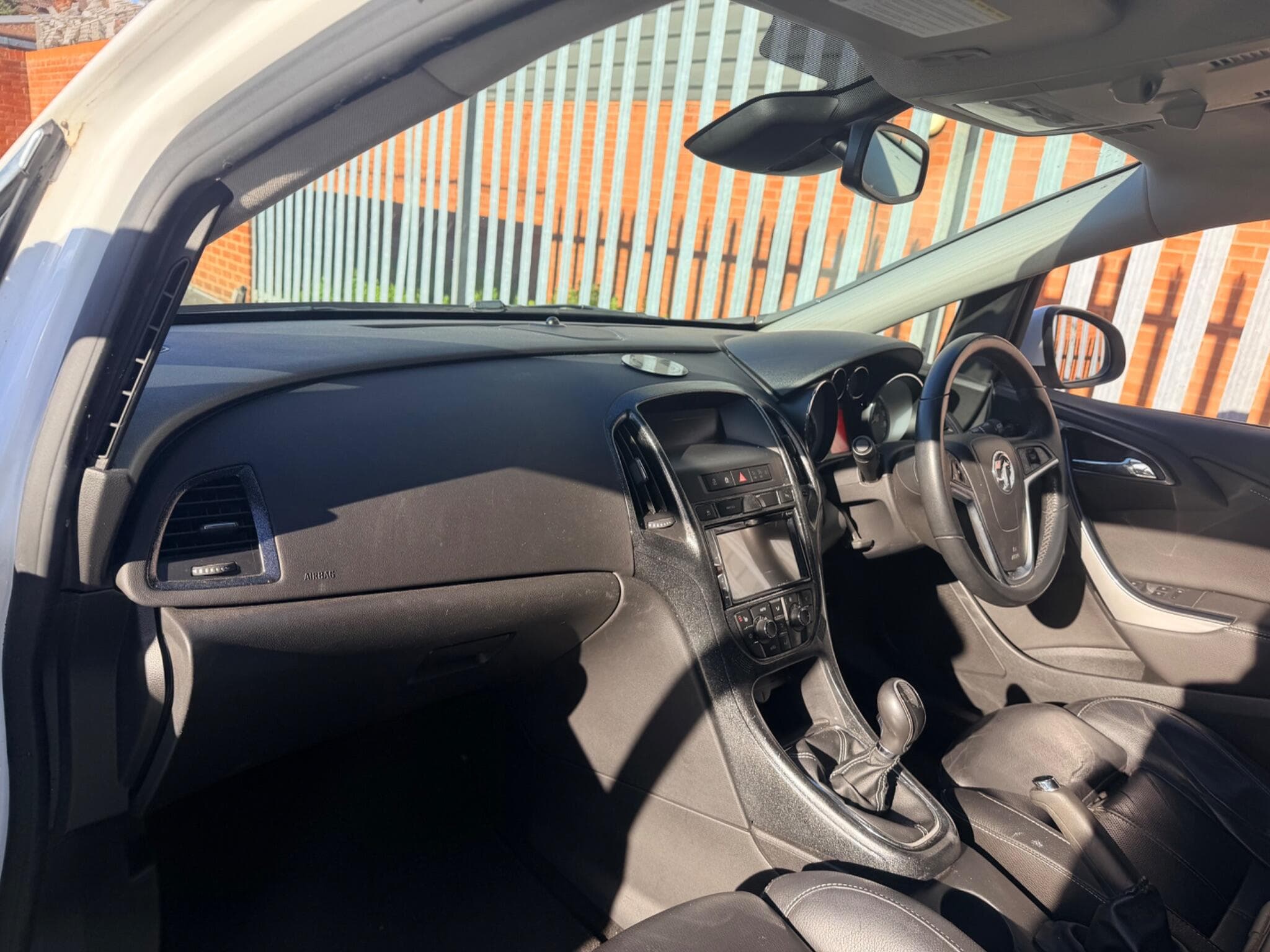 2012 Vauxhall Astra - Thumbnail 16
