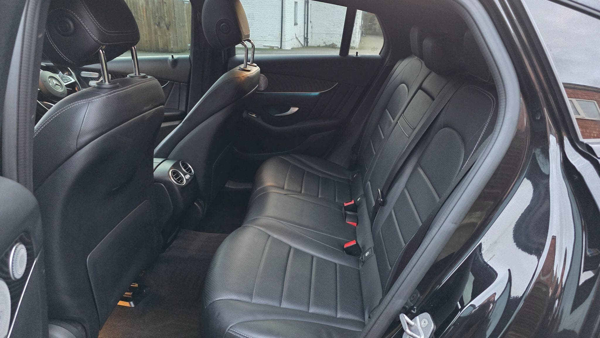 2018 Mercedes-Benz GLC - Thumbnail 19