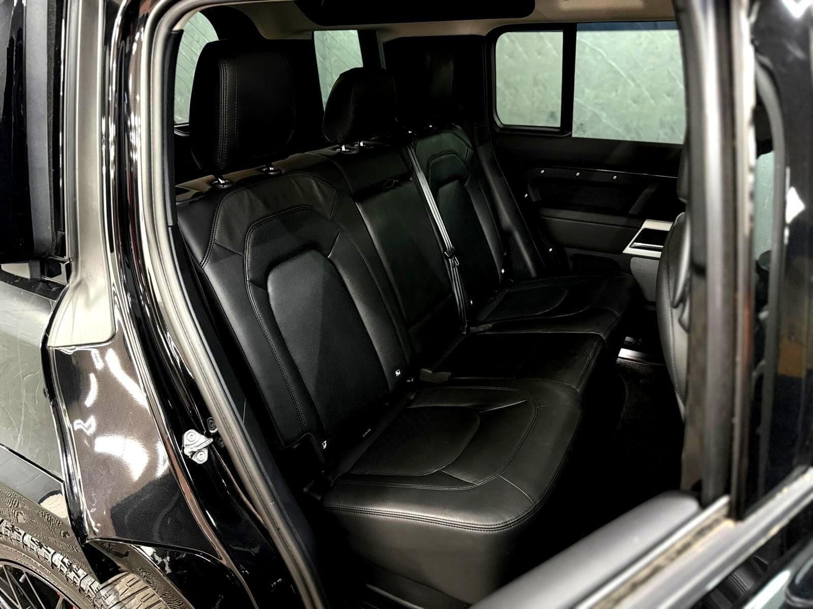 2024 Land Rover Defender 110 - Thumbnail 44