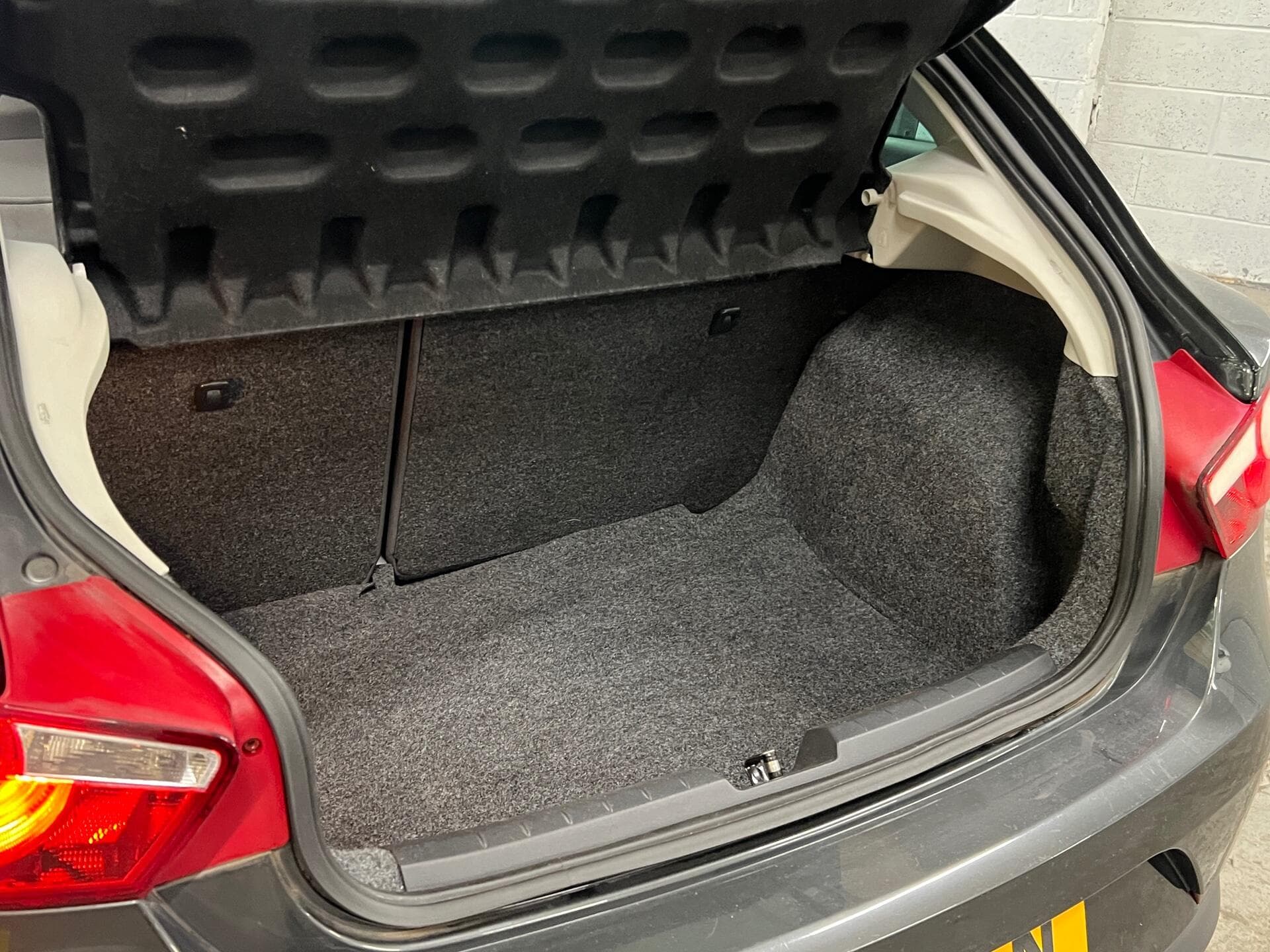 2011 SEAT Ibiza - Thumbnail 30