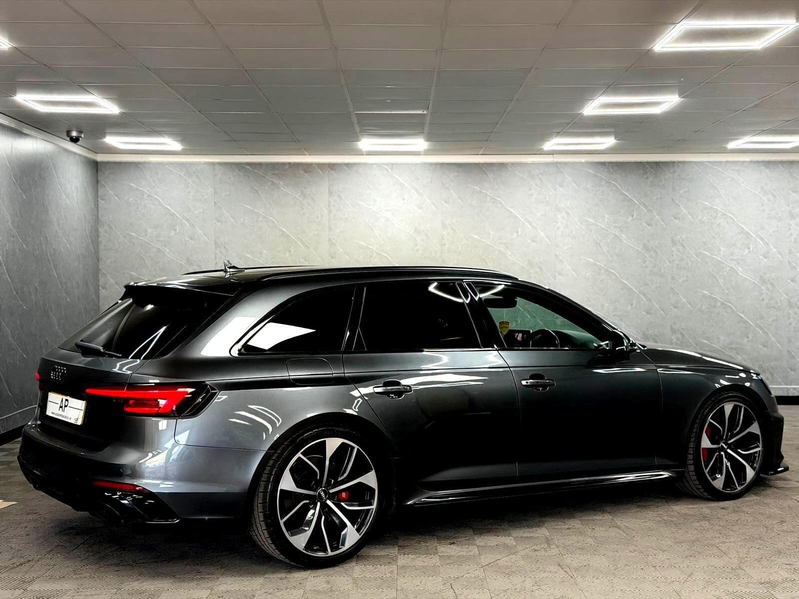 2018 Audi RS4 Avant - Thumbnail 29