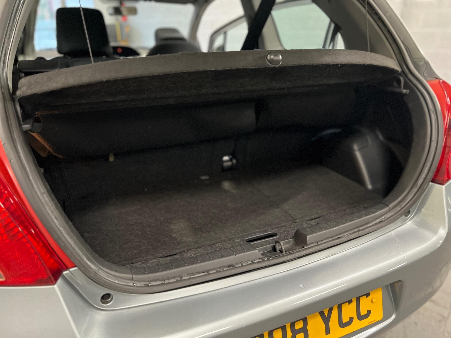 2008 Toyota Yaris - Thumbnail 35