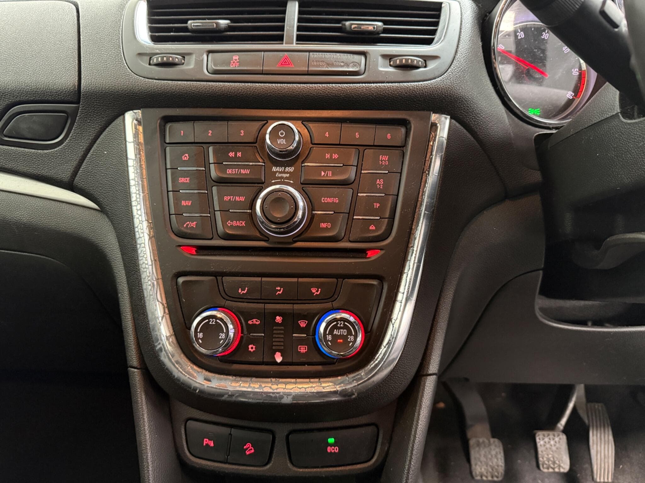 2014 Vauxhall Mokka - Thumbnail 12