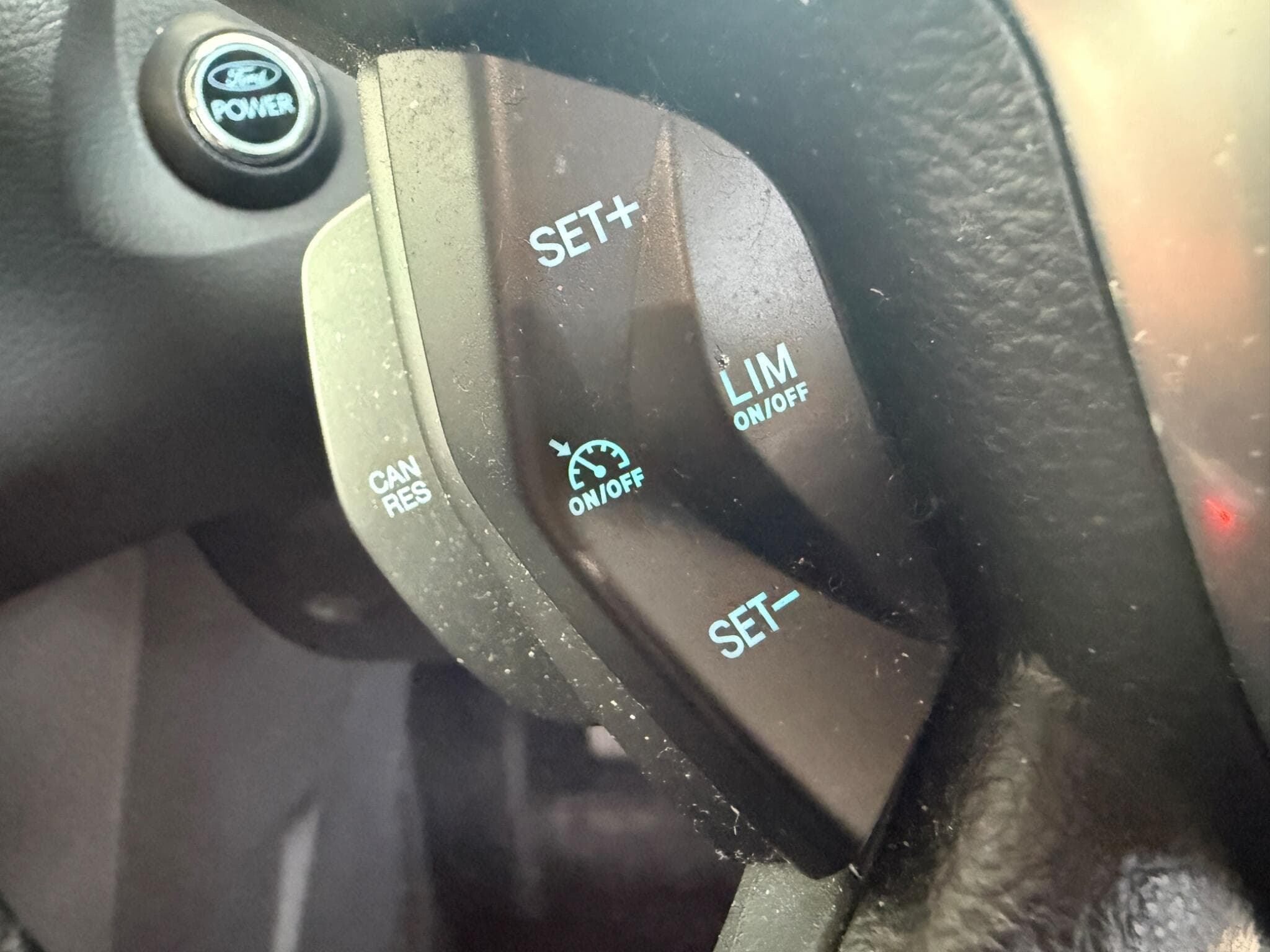 2012 Ford Focus - Thumbnail 19
