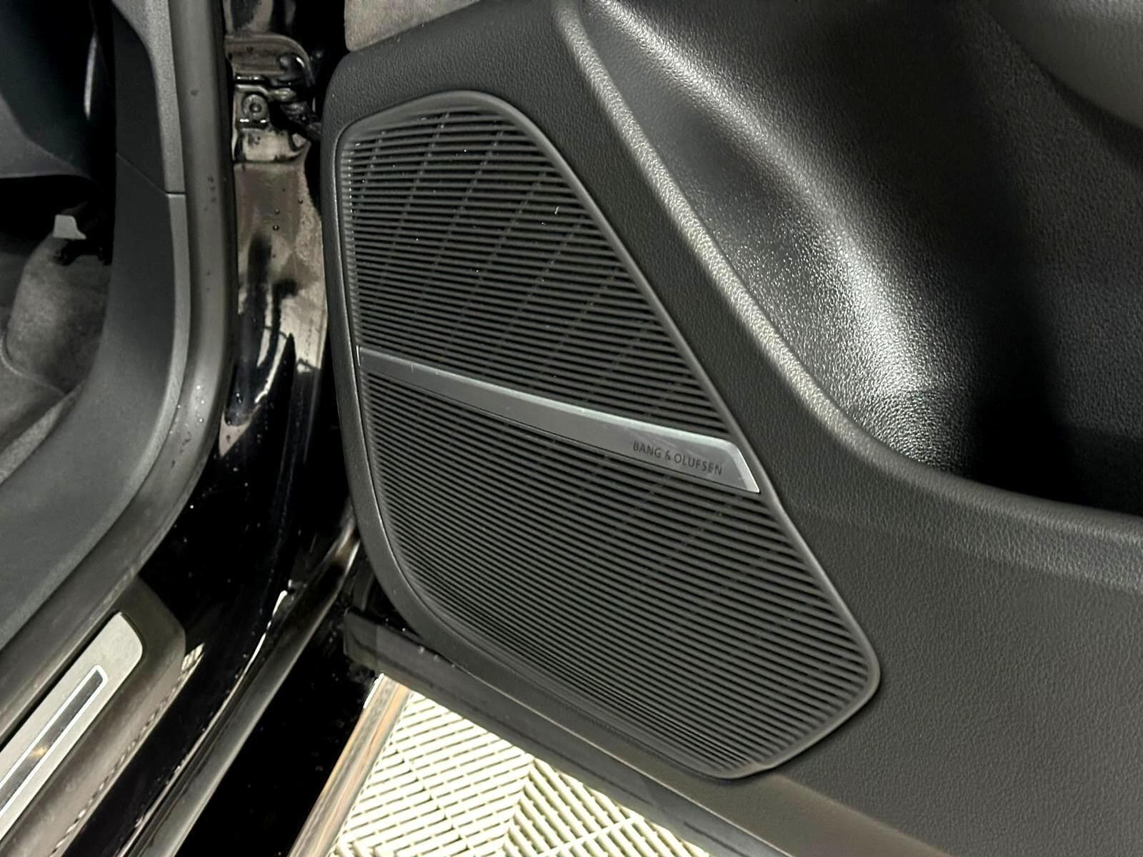 2019 Audi Q8 - Thumbnail 61