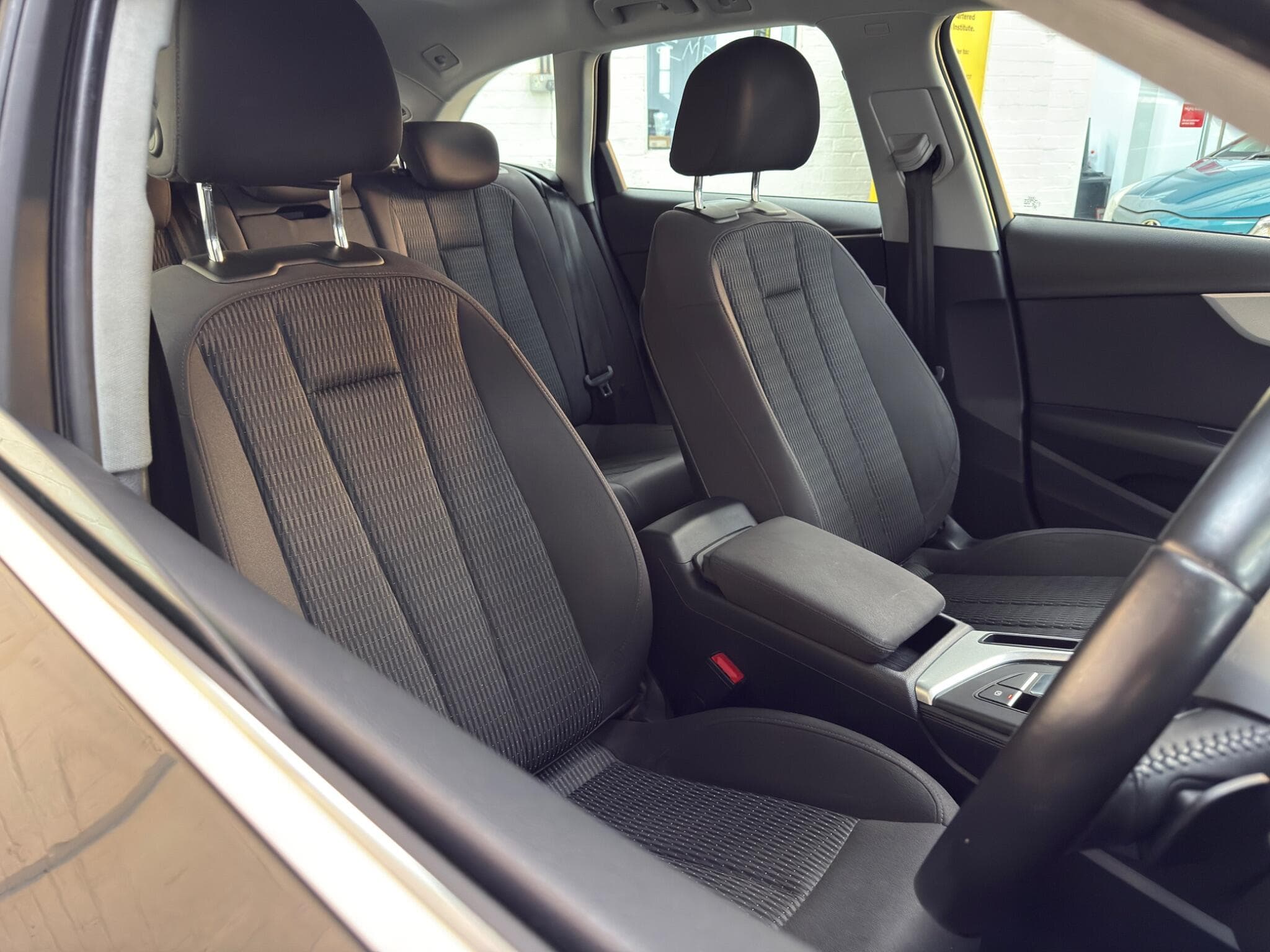 2016 Audi A4 Avant - Thumbnail 11