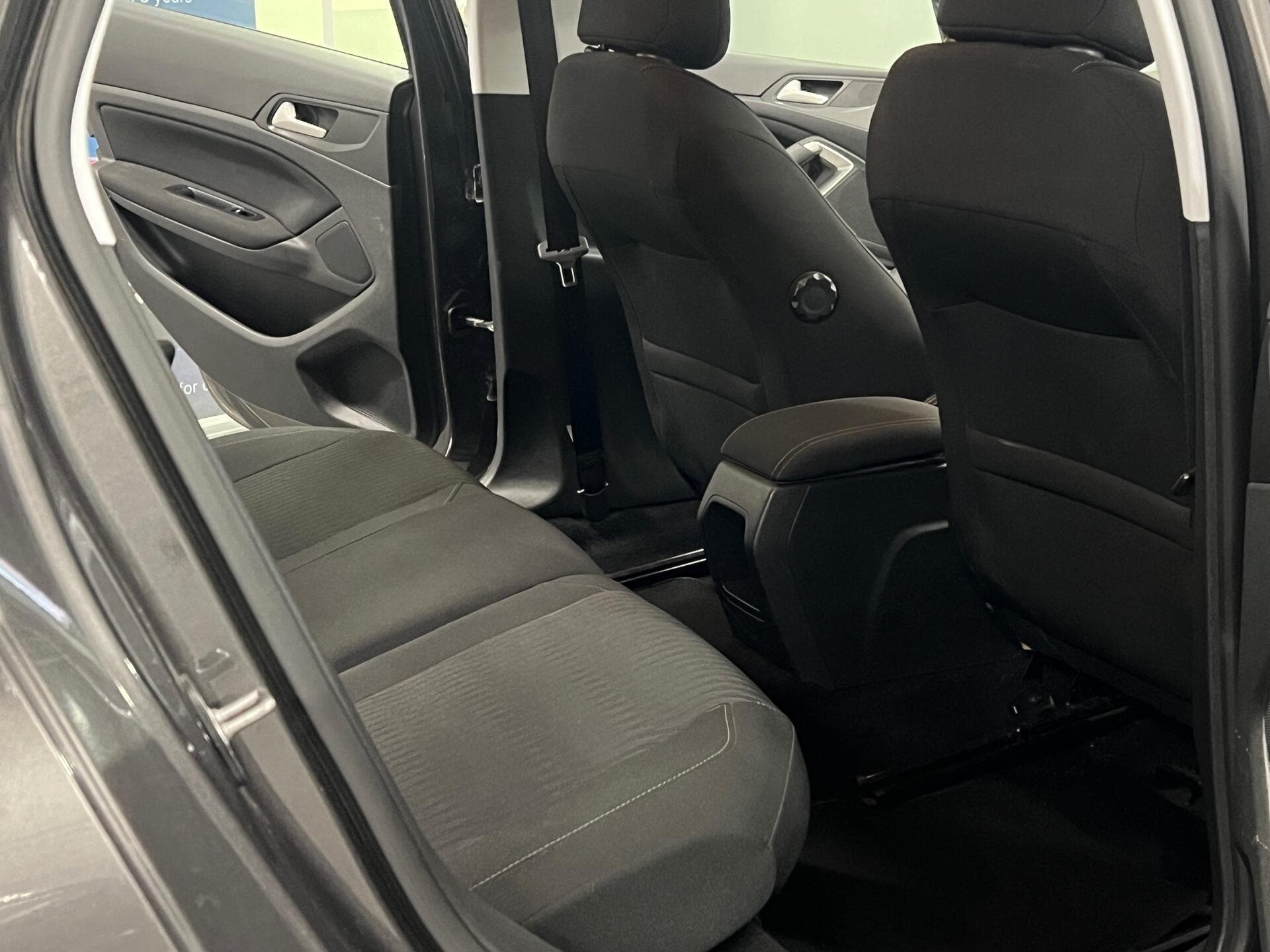 2017 Peugeot 308 SW - Thumbnail 48