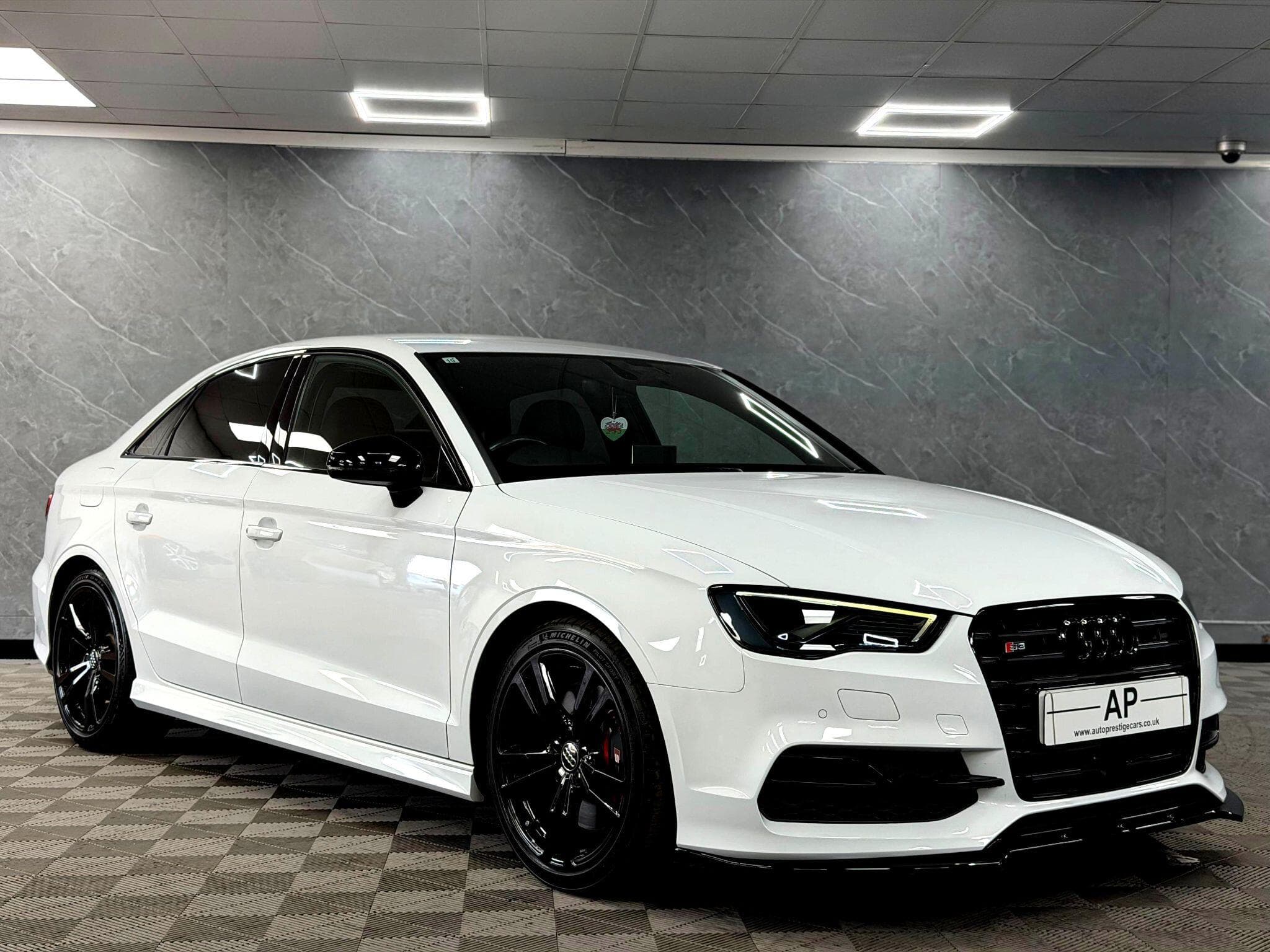 2015 Audi S3 - Thumbnail 4
