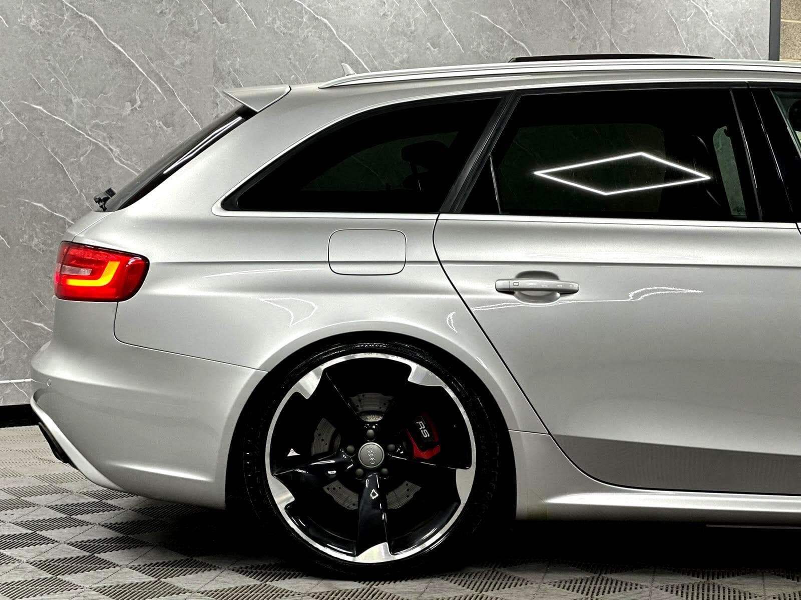 2015 Audi RS4 Avant - Thumbnail 21