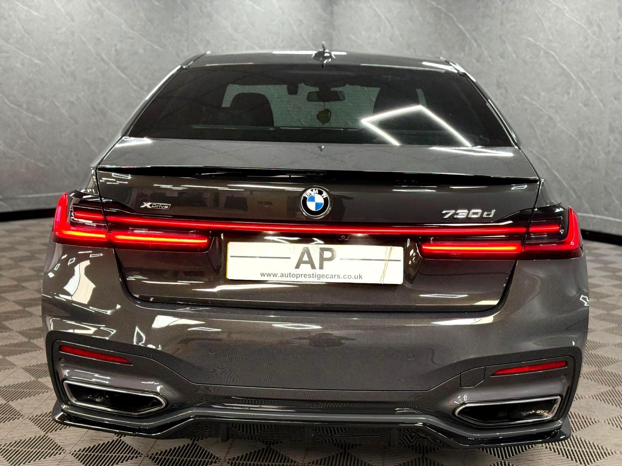 2019 BMW 7 Series - Thumbnail 22