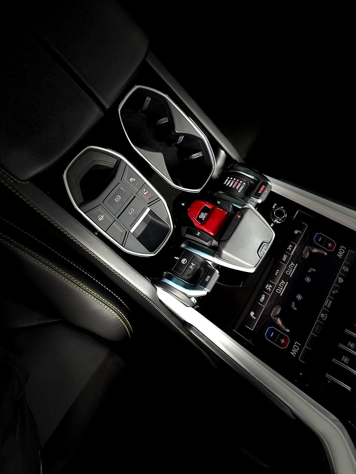 2022 Lamborghini Urus - Thumbnail 36