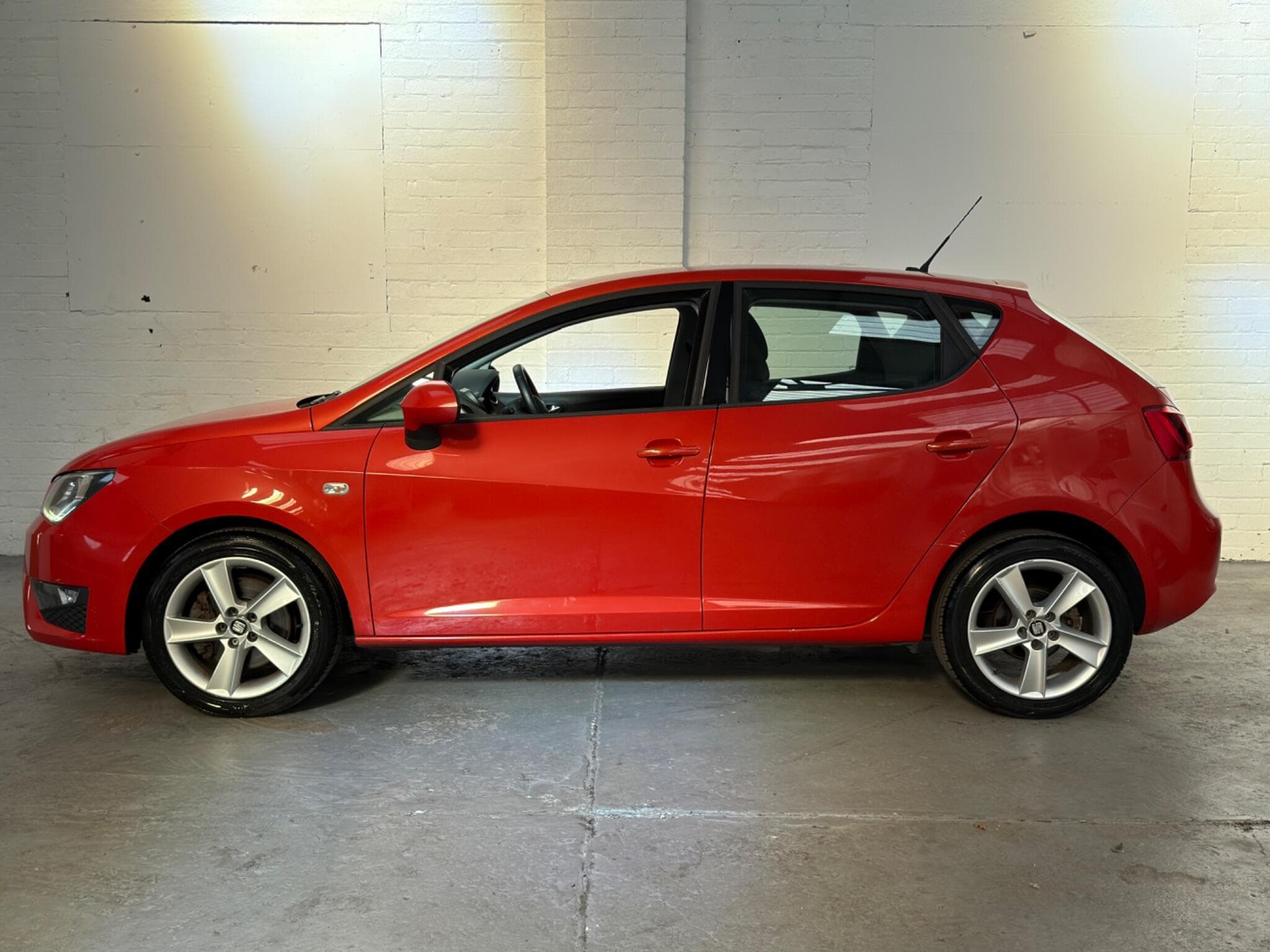 2015 SEAT Ibiza - Thumbnail 5