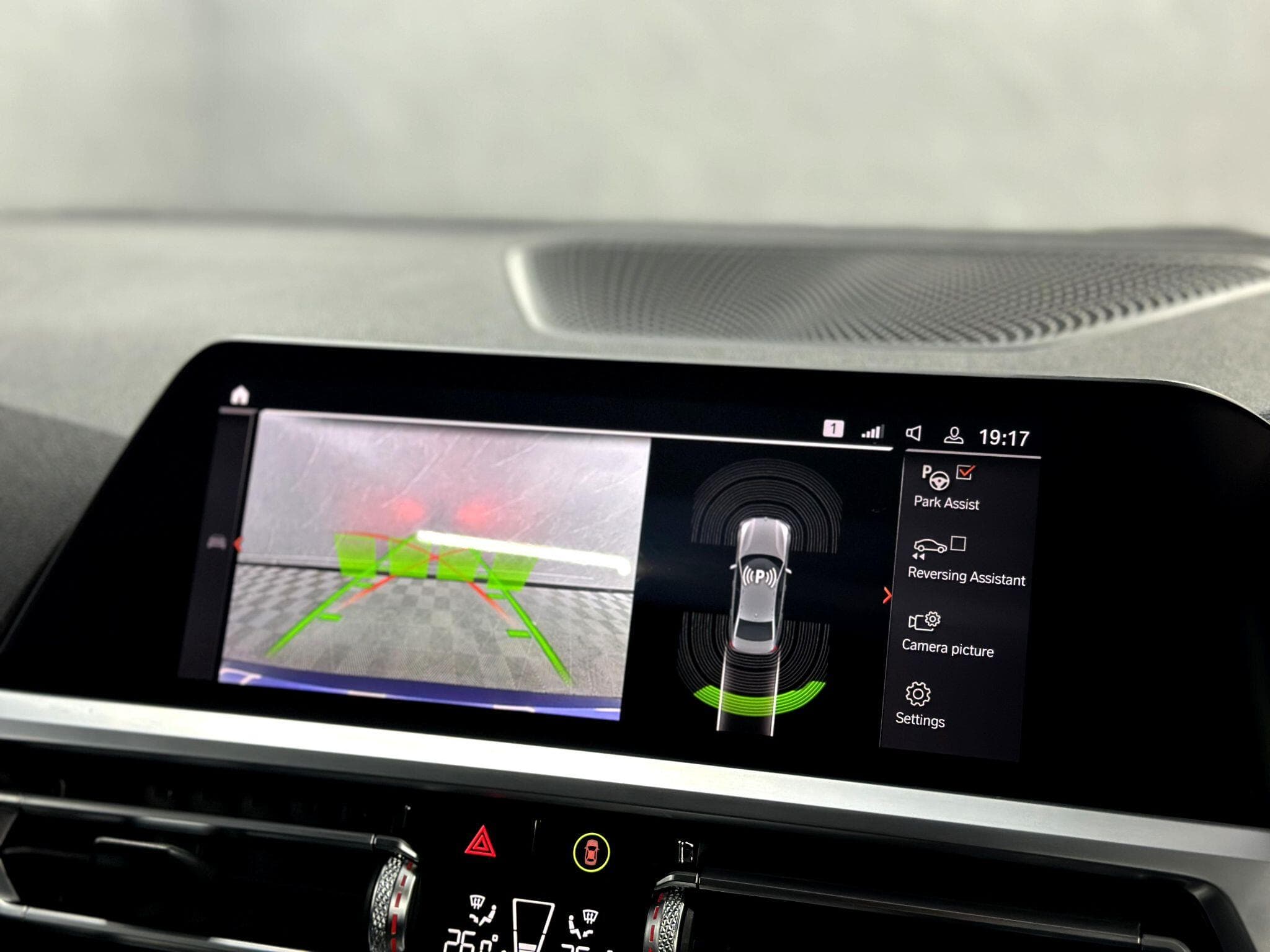 2019 BMW 3 Series - Thumbnail 34