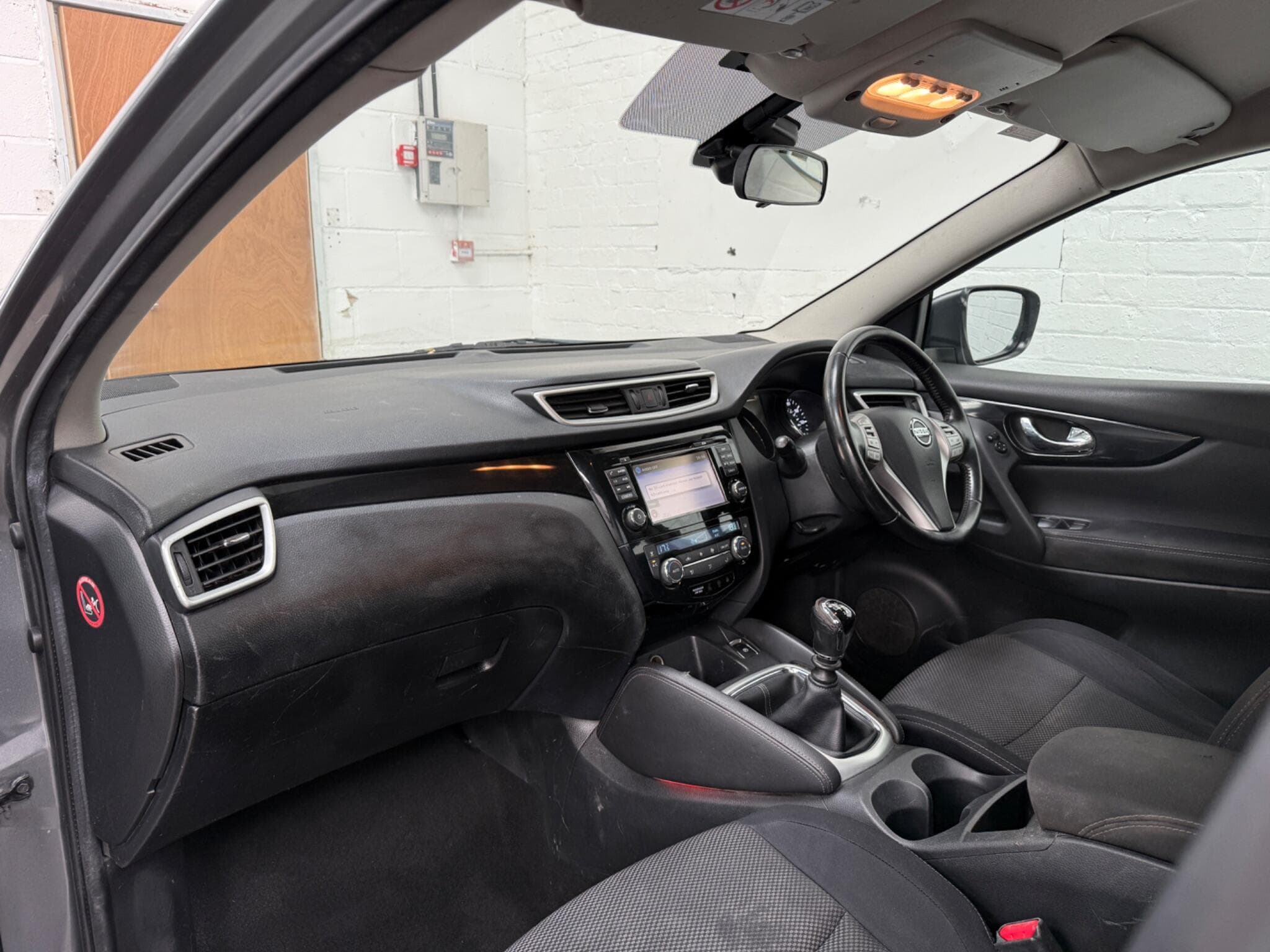 2016 Nissan Qashqai - Thumbnail 14