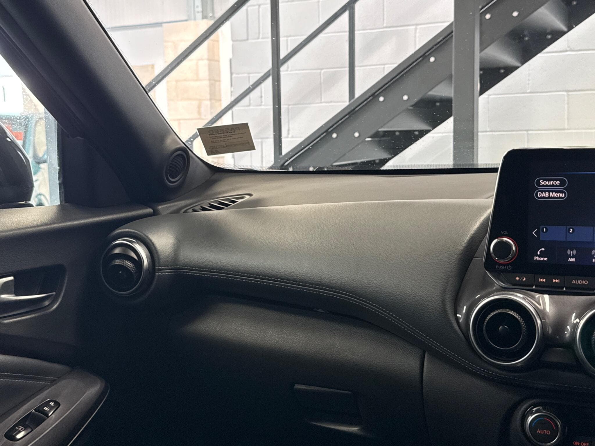 2020 Nissan Juke - Thumbnail 13