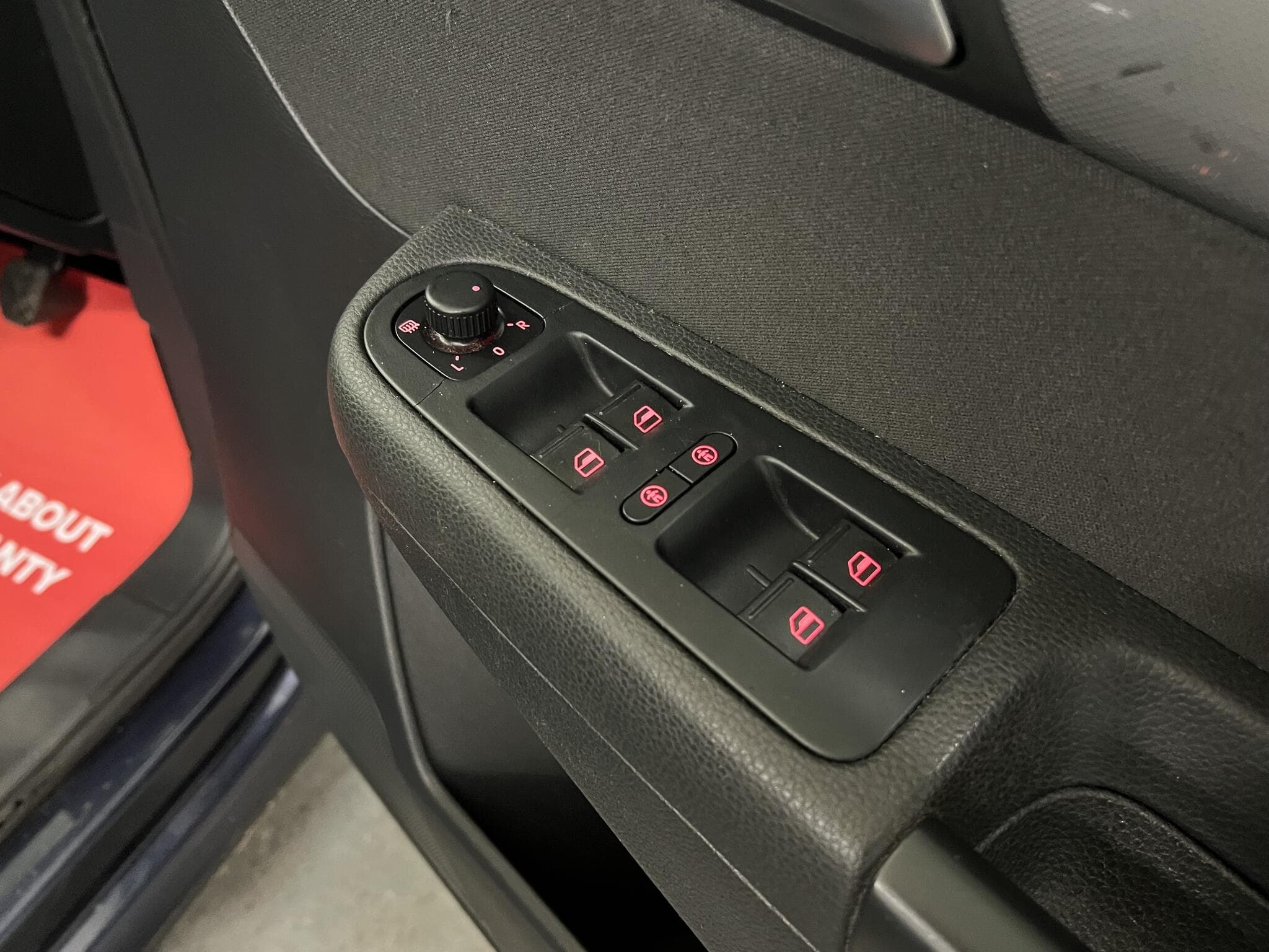 2012 Volkswagen Sharan - Thumbnail 21