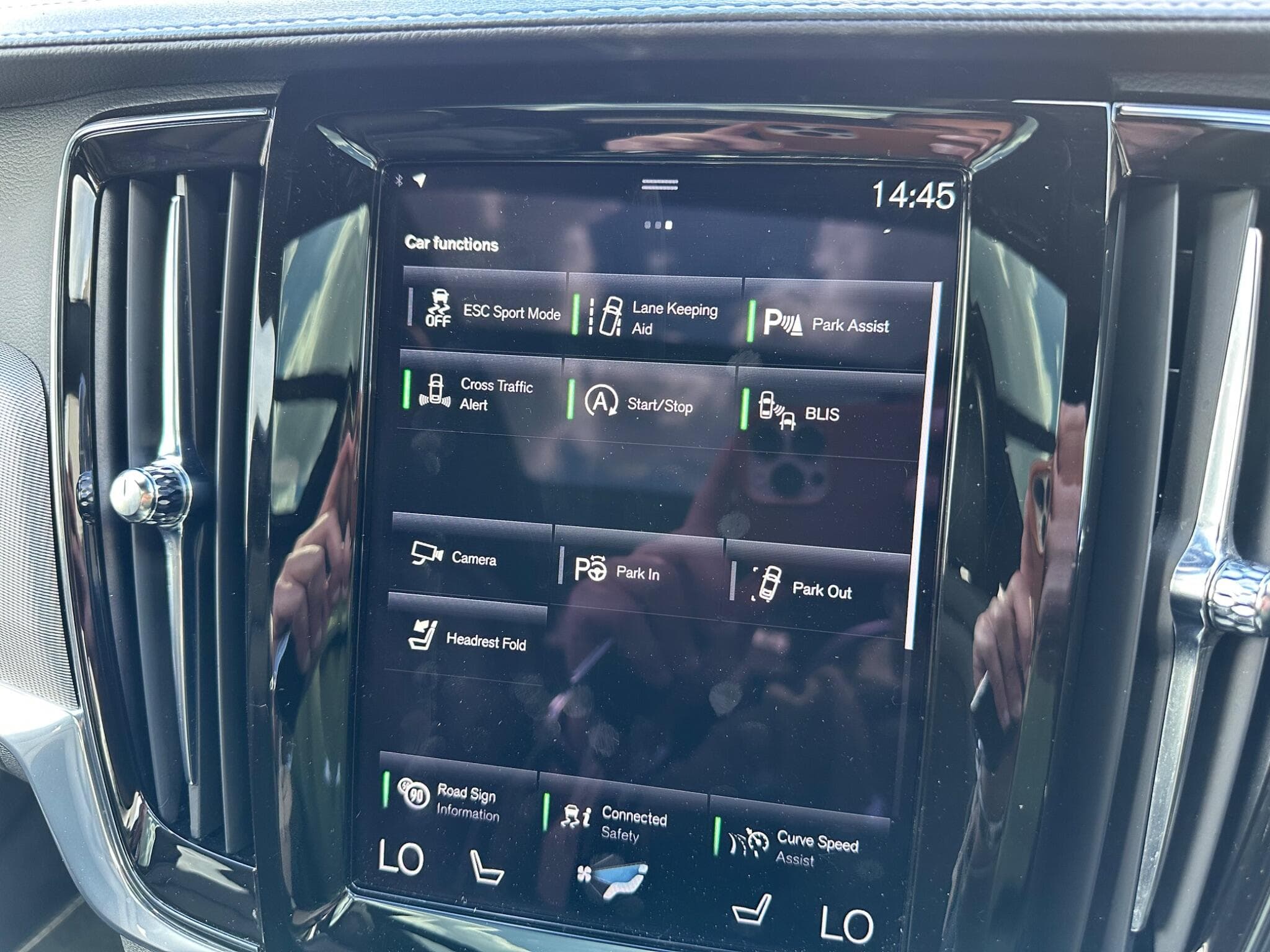 2020 Volvo V90 - Thumbnail 15