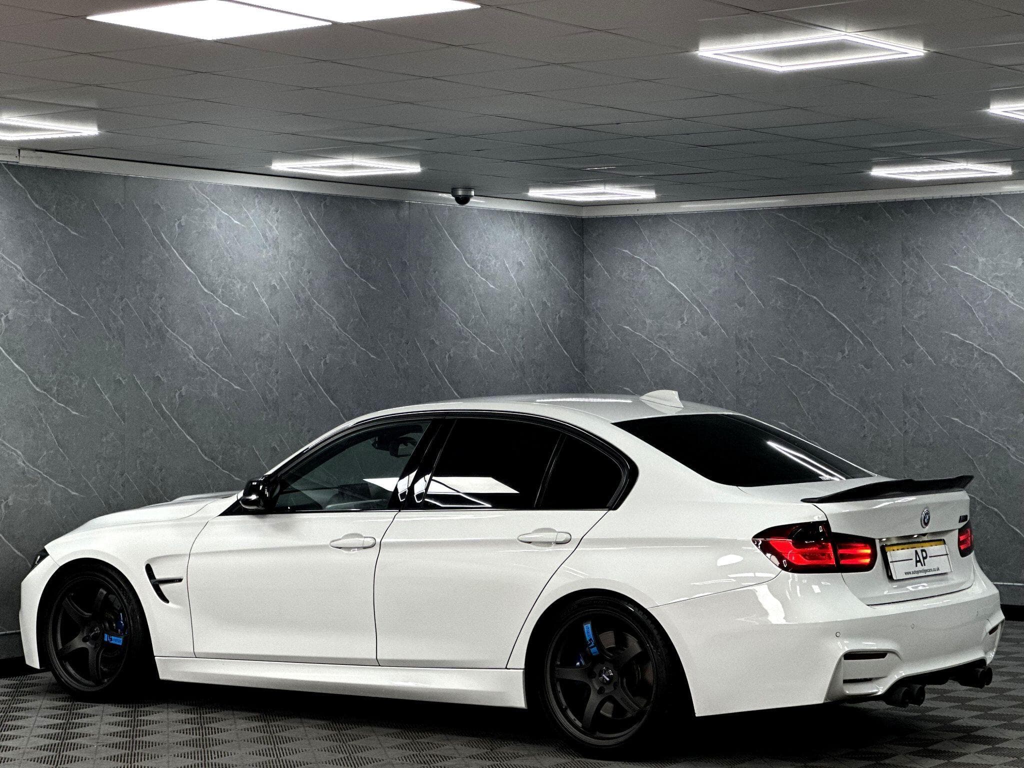2015 BMW 3 Series - Thumbnail 15