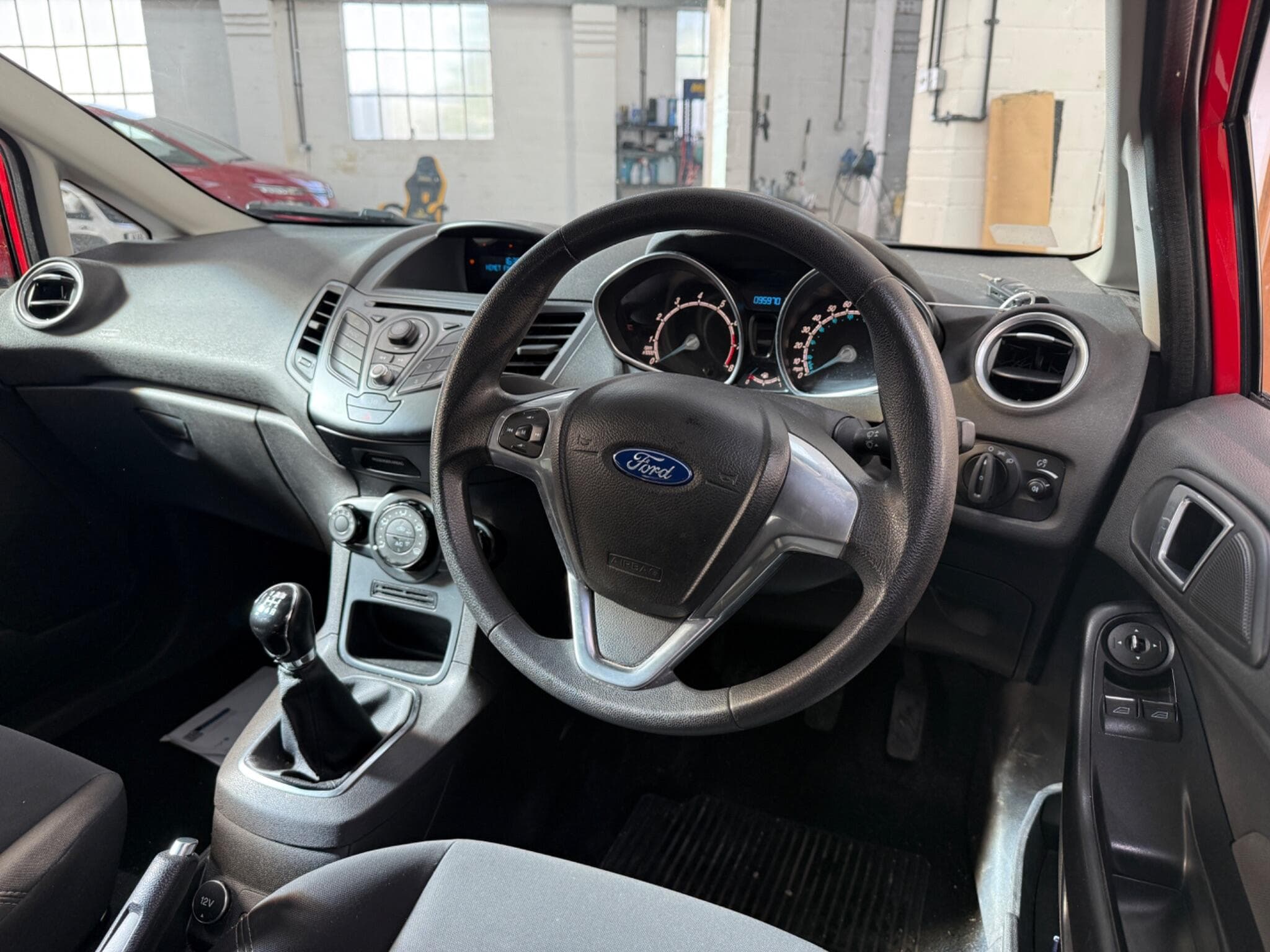 2014 Ford Fiesta - Thumbnail 12