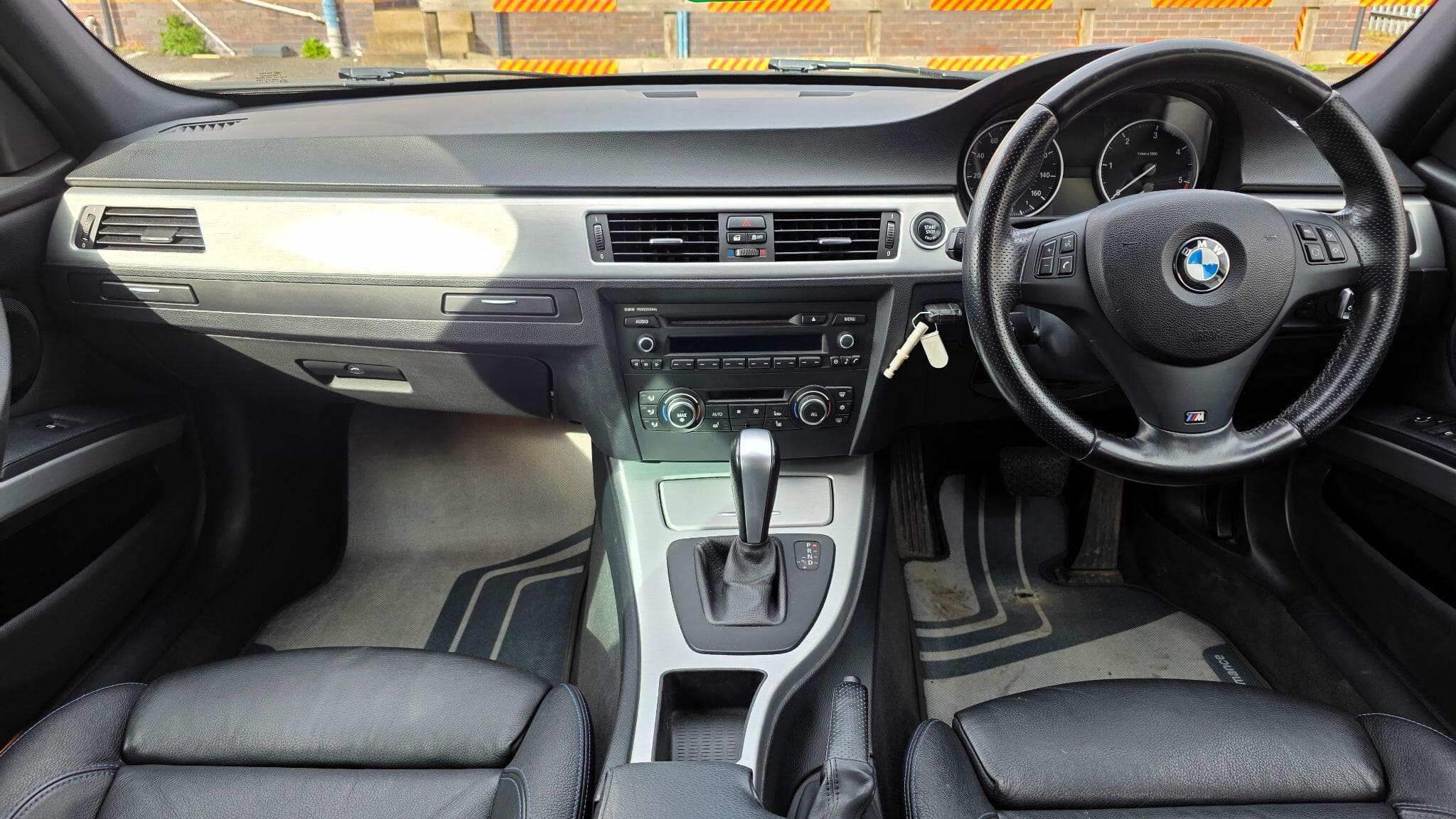 2012 BMW 3 Series - Thumbnail 9