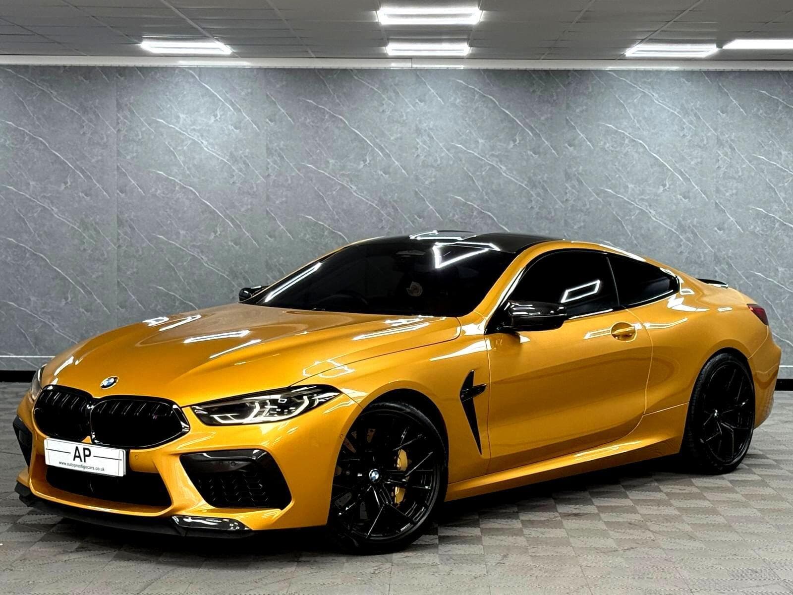 2022 BMW M8 - Thumbnail 10