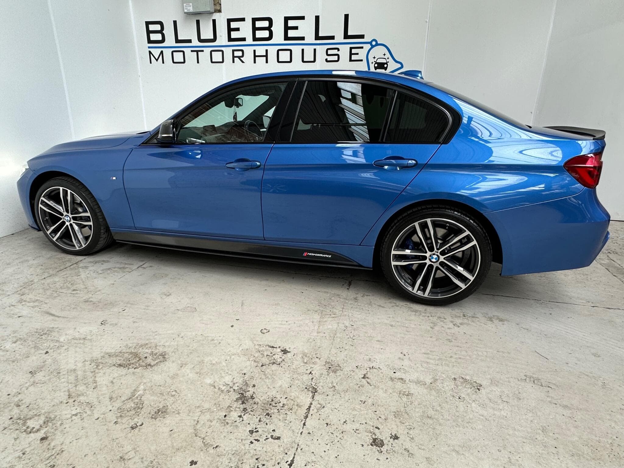 2017 BMW 3 Series - Thumbnail 8