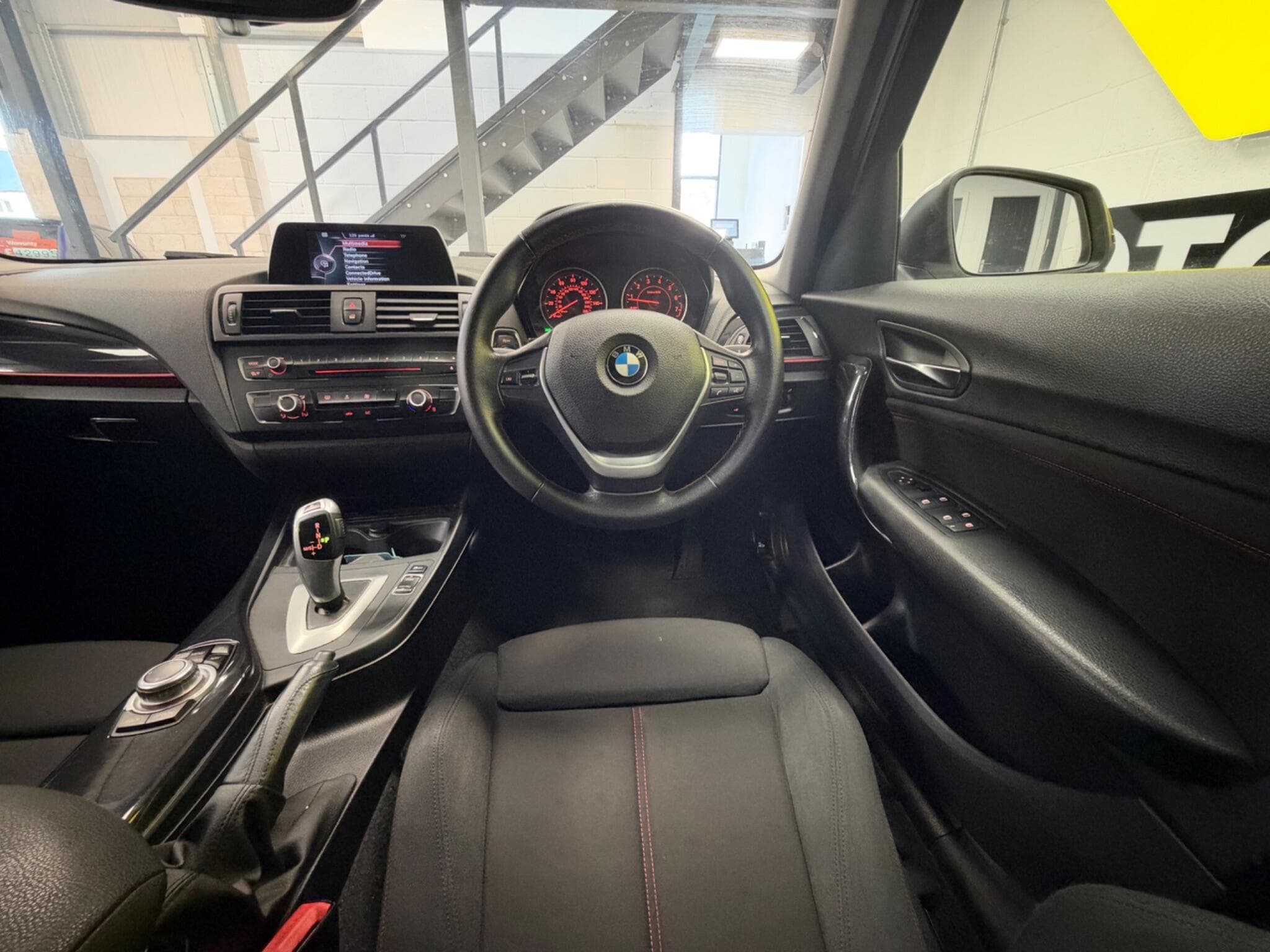 2014 BMW 1 Series - Thumbnail 19